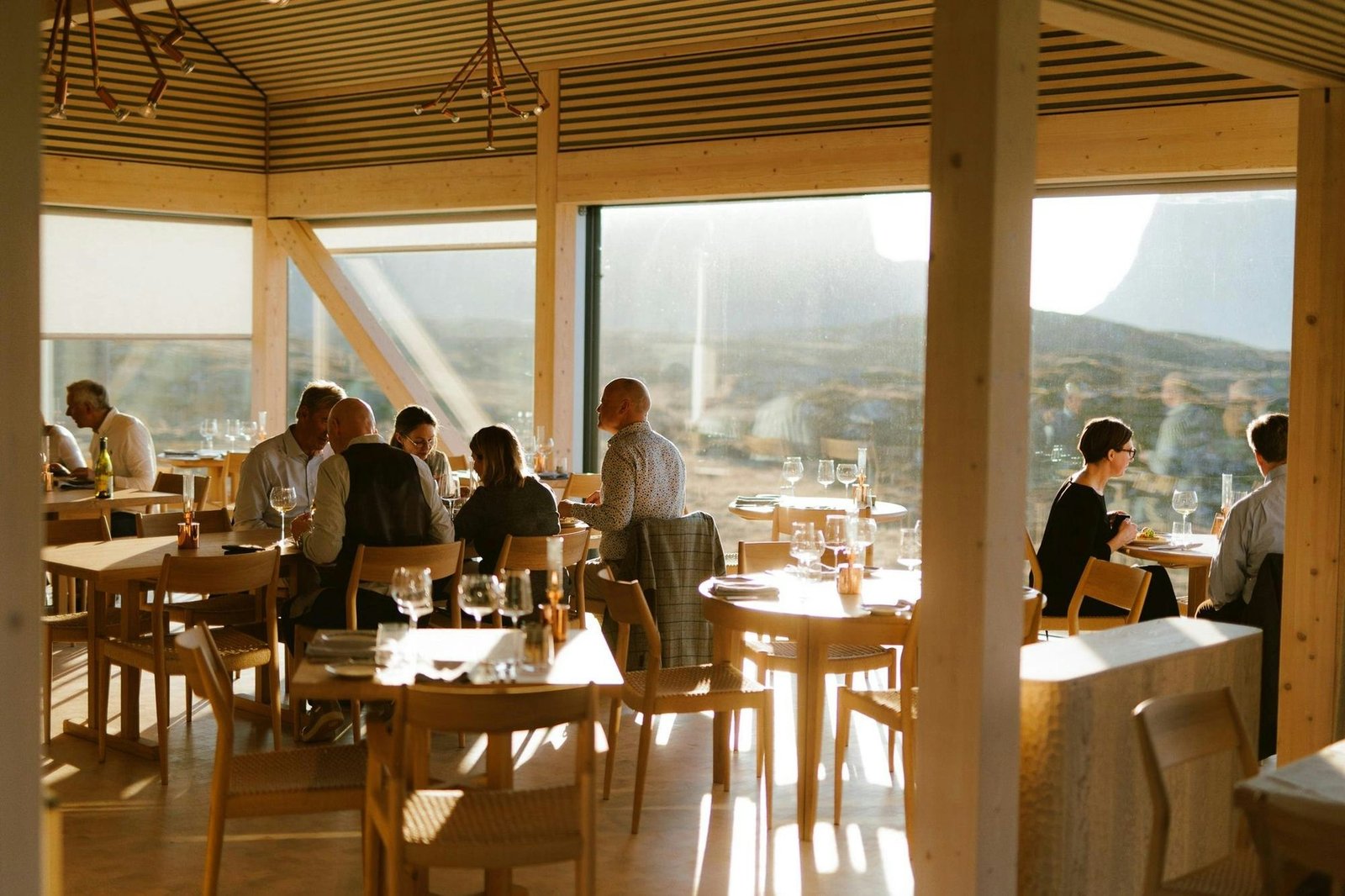 Ytri Island Retreat, alma restaurant