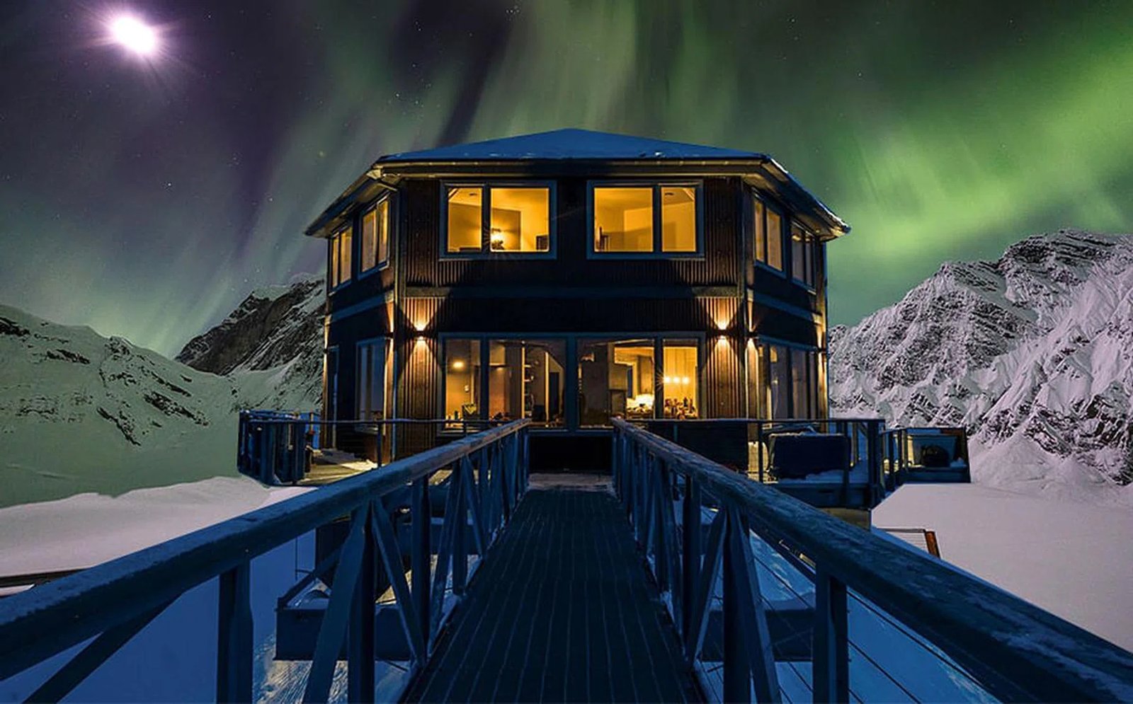 Sheldon Chalet
