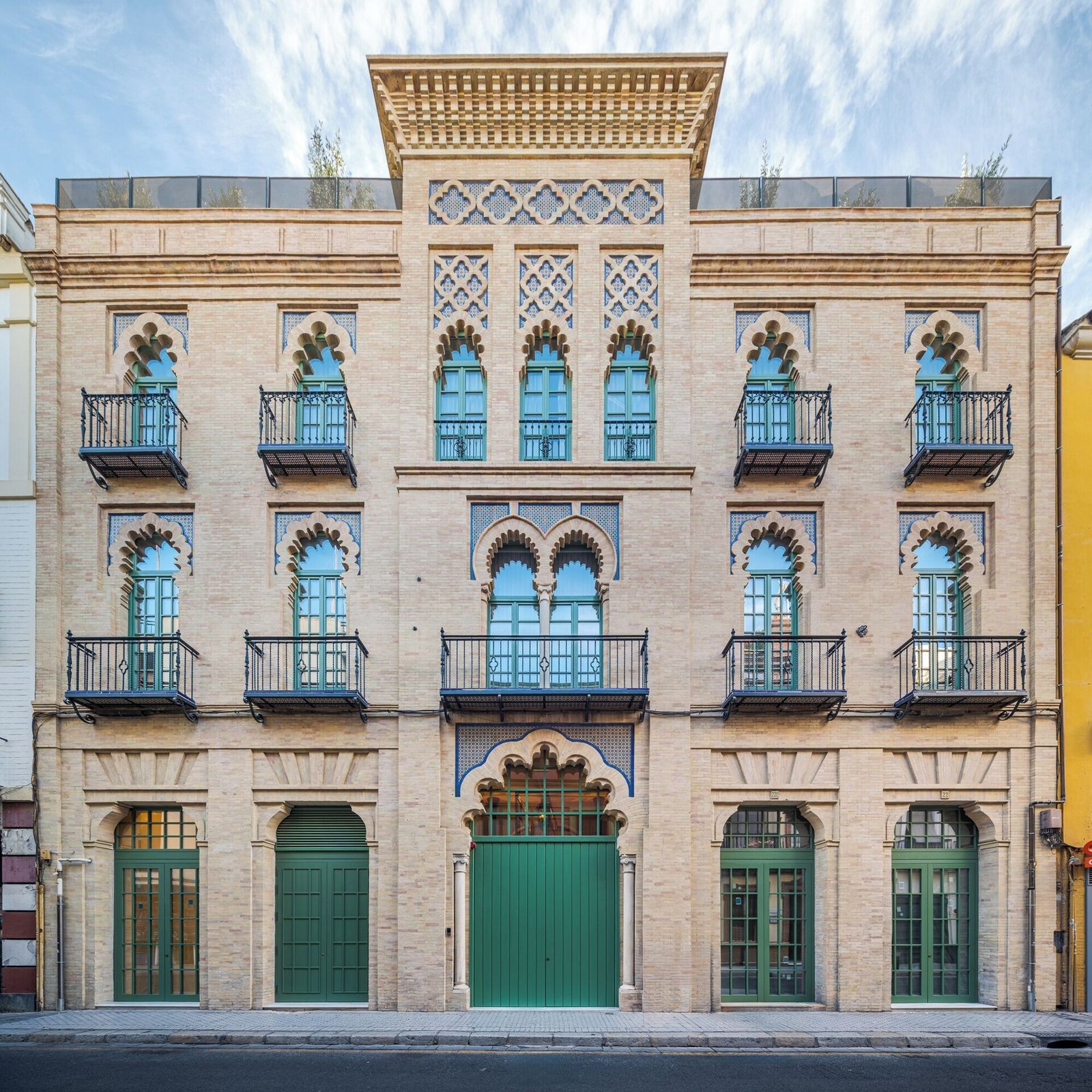 Cristine Bedfor Guest Houses Sevilla, backstory