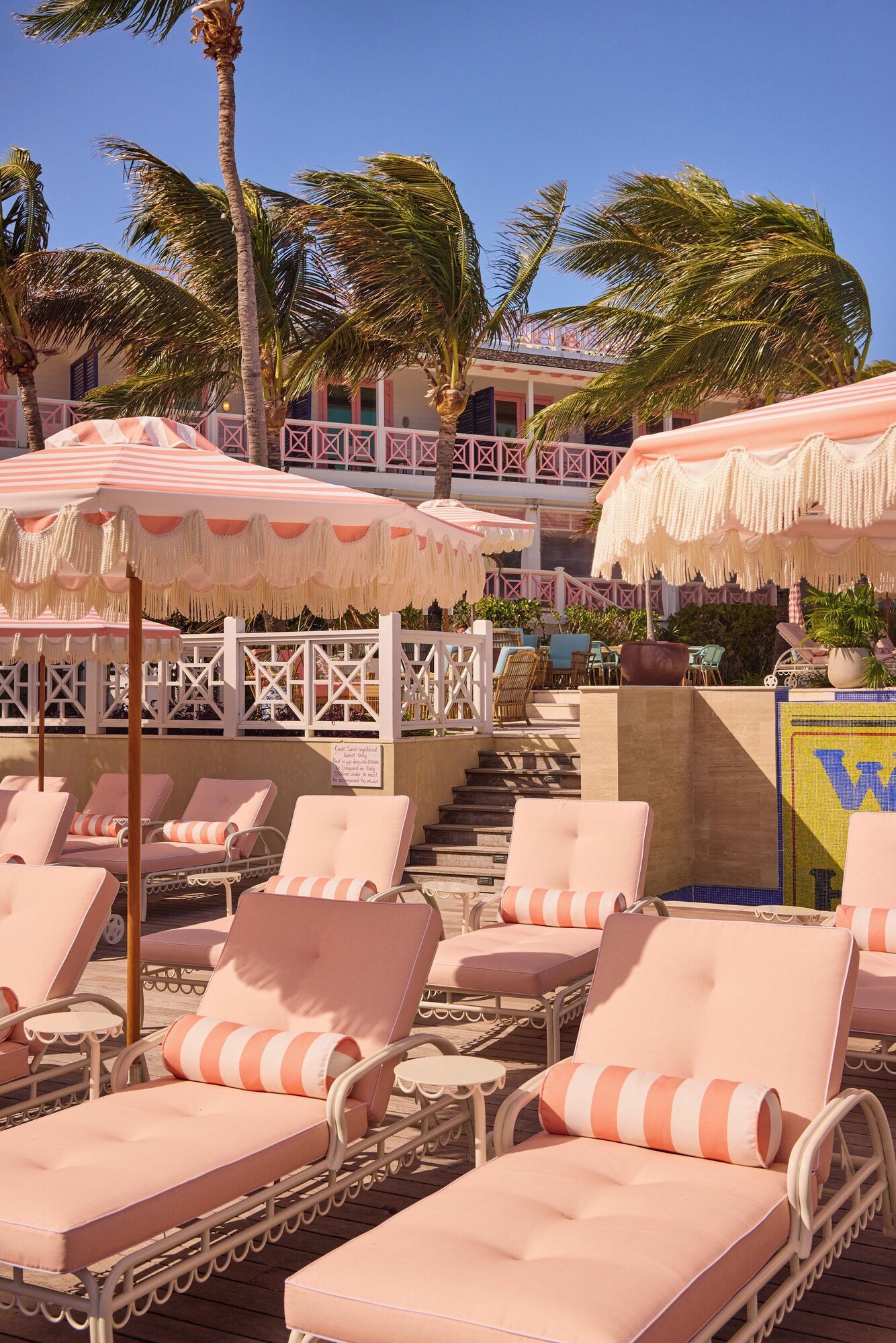 Coral Sands Inn & Cottages, Harbour Island