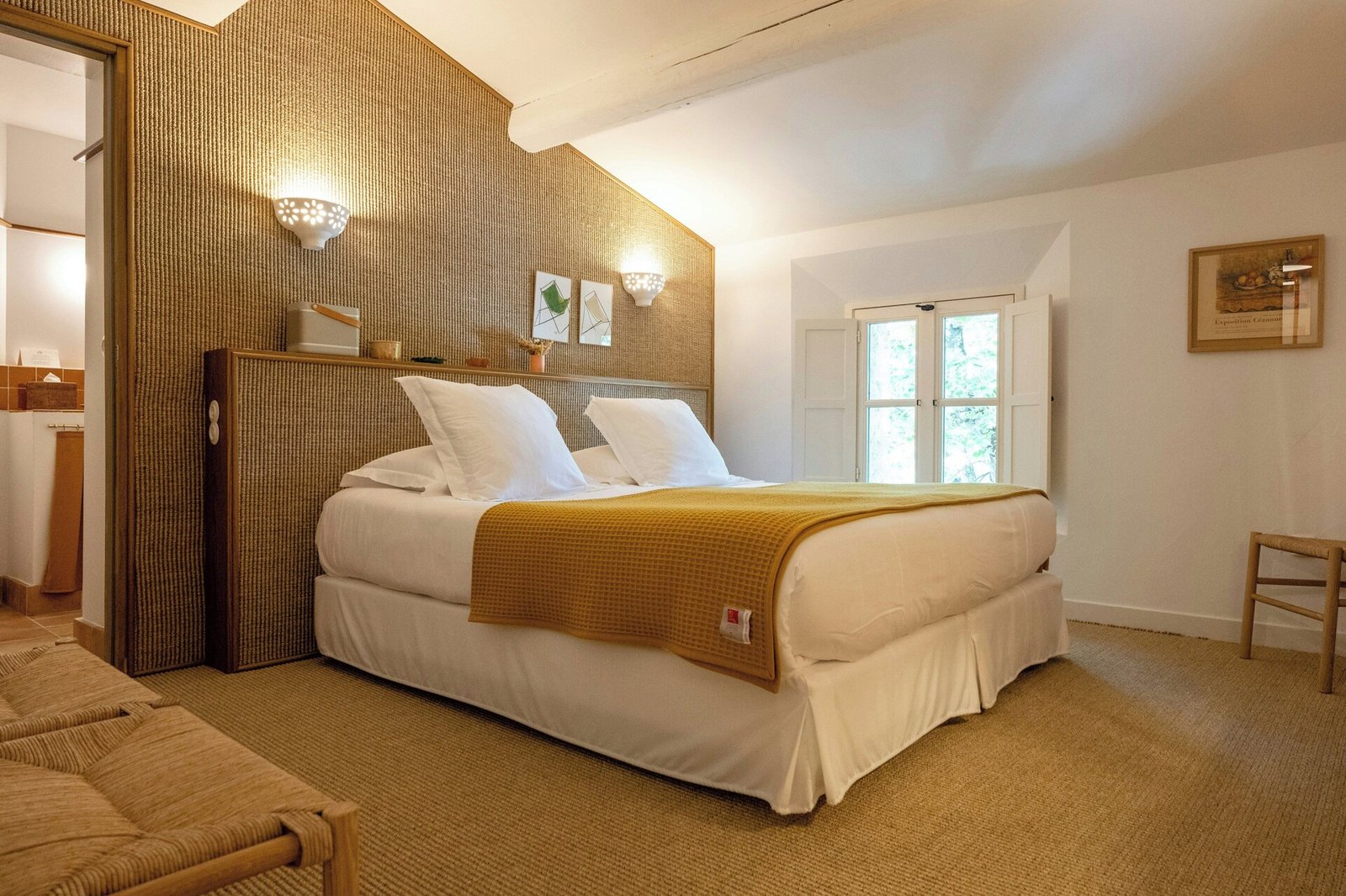 Le Moulin, Lourmarin, a Beaumier Hotel, rooms