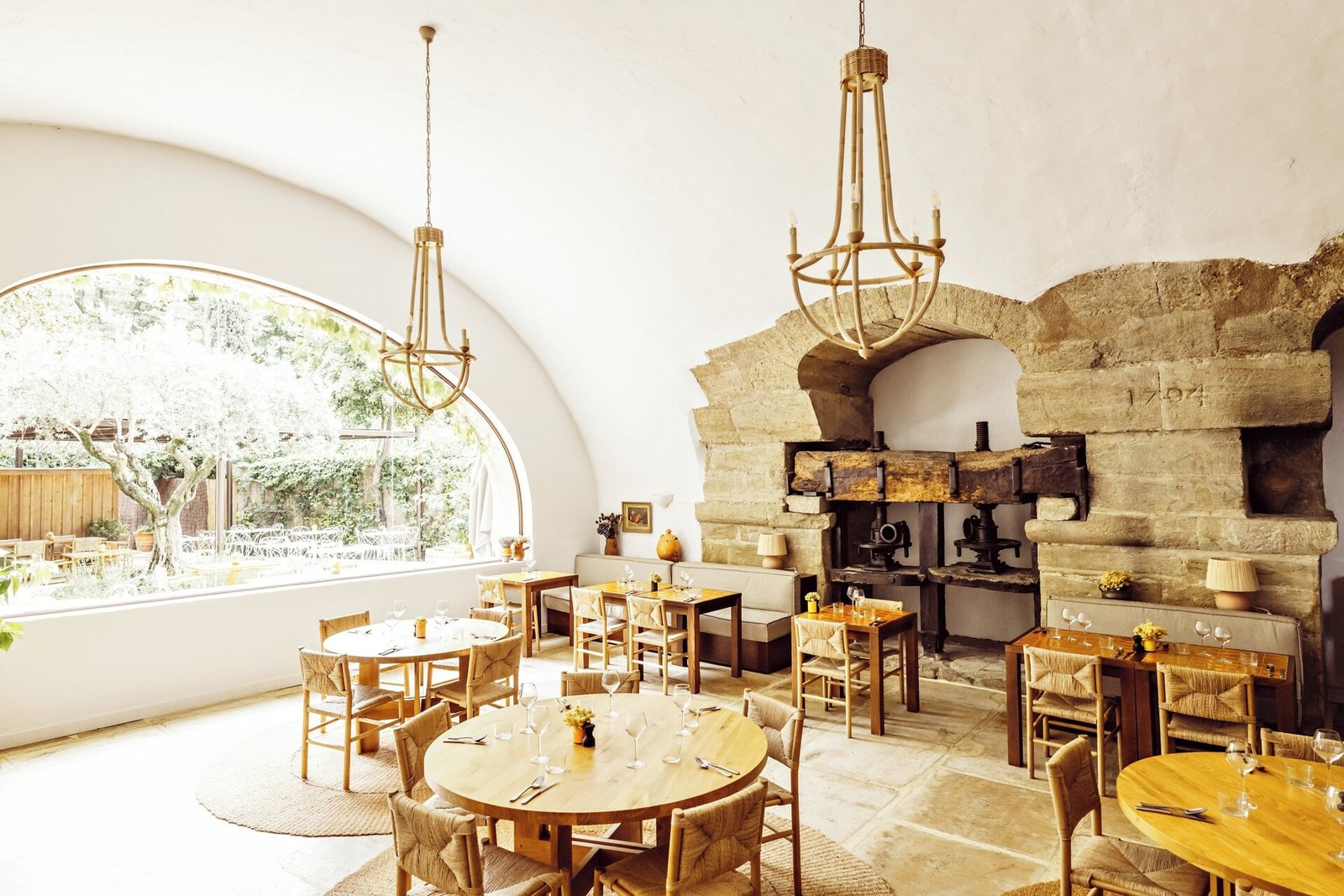 Le Moulin, Lourmarin, a Beaumier Hotel