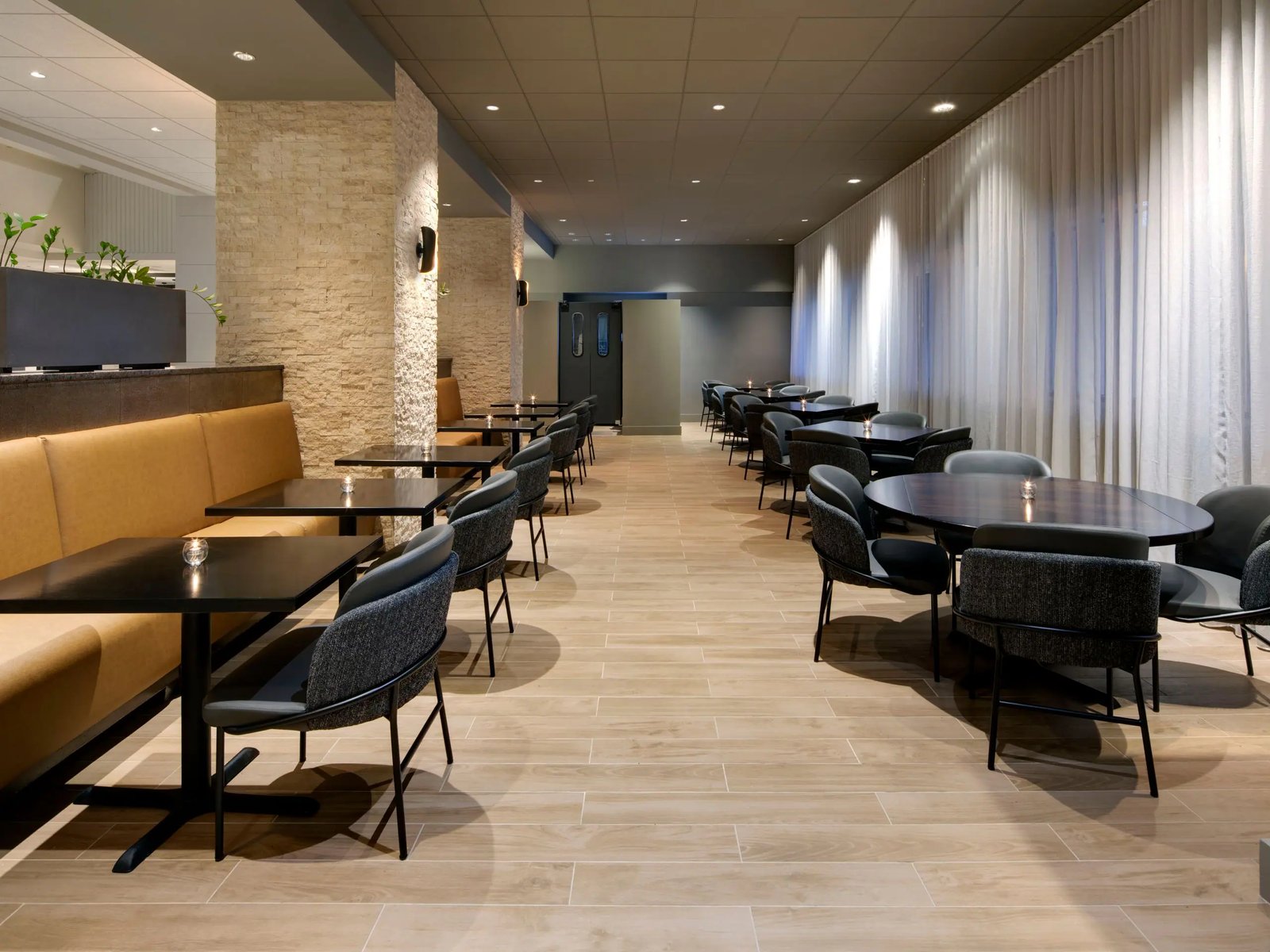 Hyatt Regency Milwaukee, bistro 333