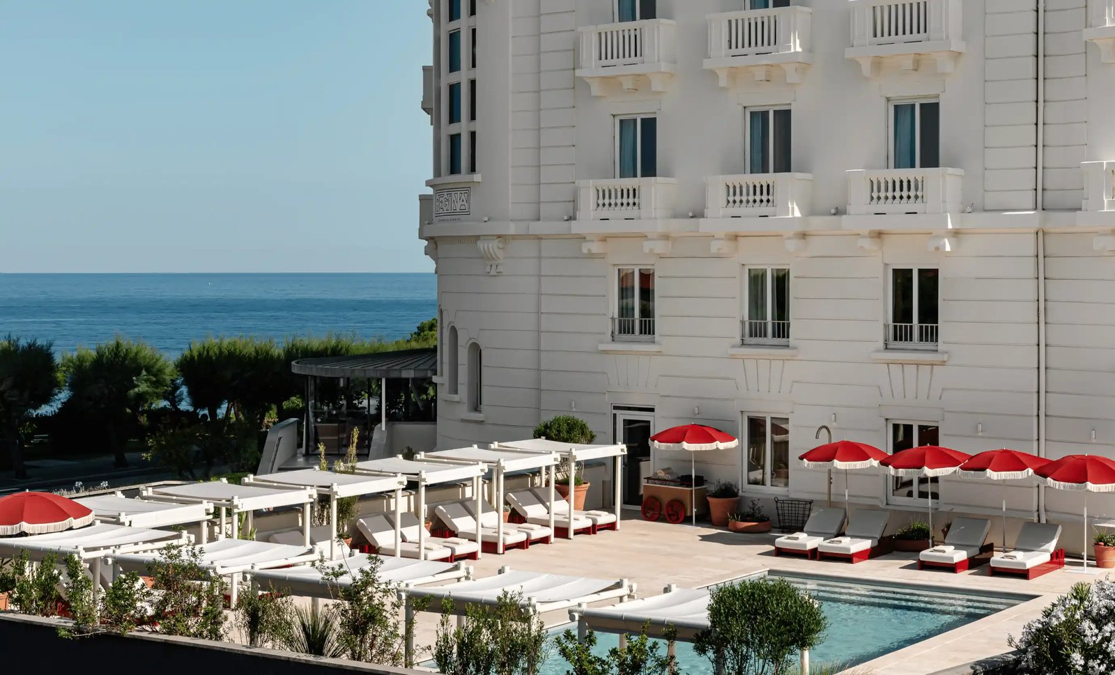 Regina Experimental Biarritz, backstory