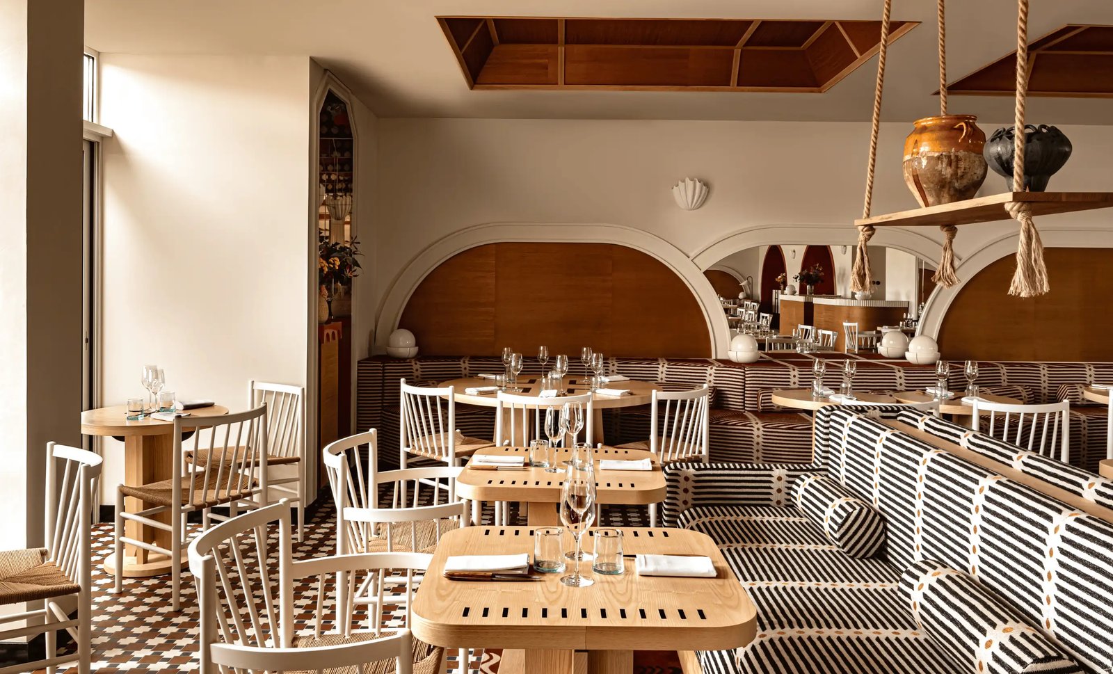 Regina Experimental Biarritz, eat & drink