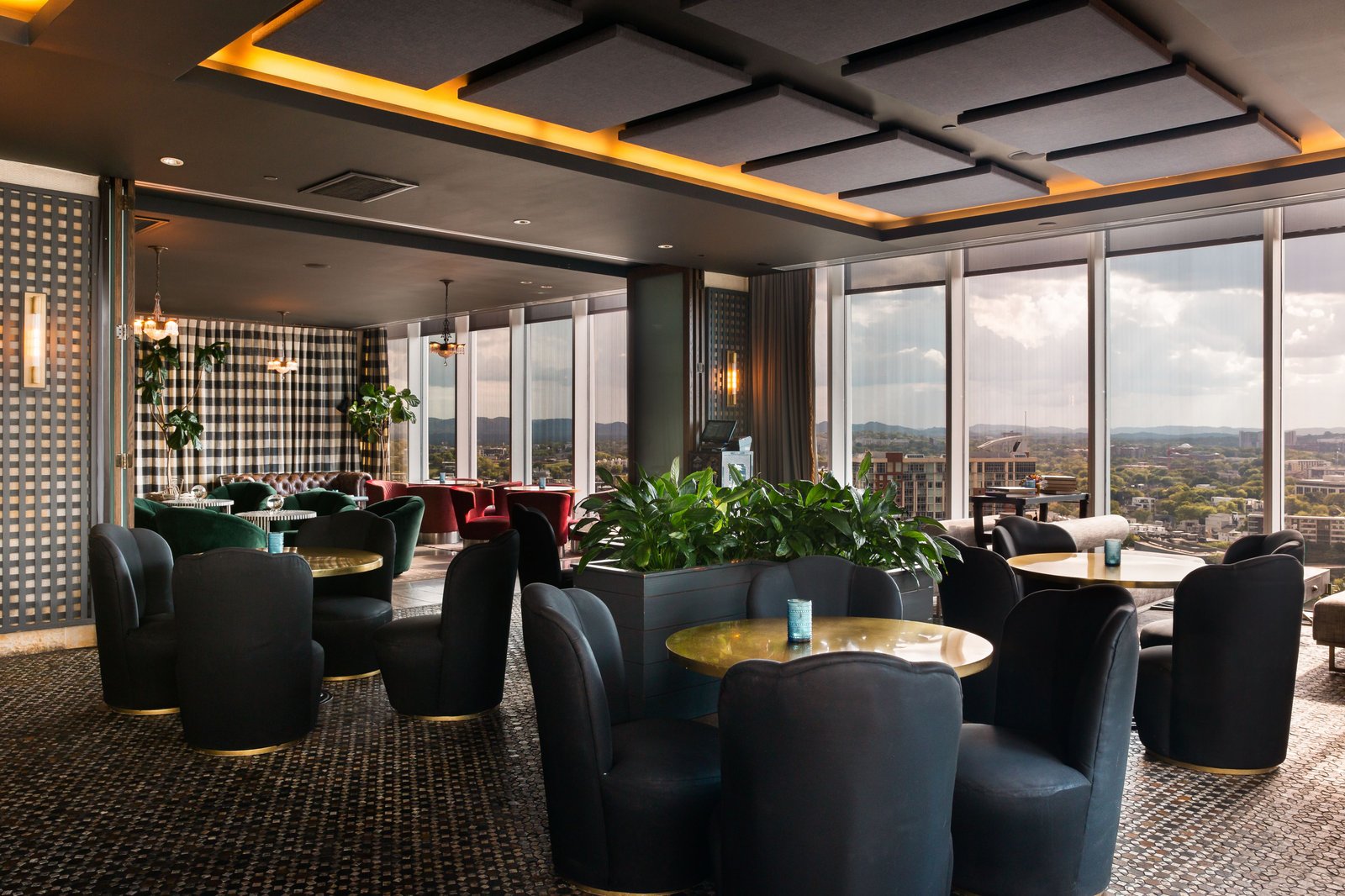 The Westin Nashville, l27 rooftop lounge