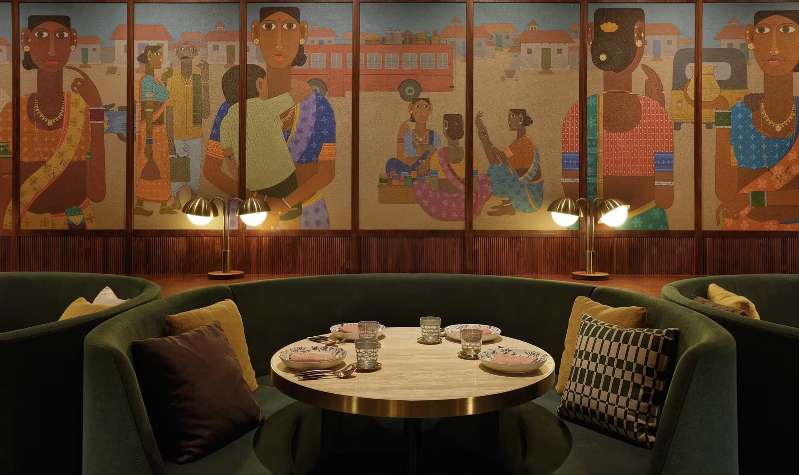 Rosewood Hong Kong Hotel — vibe