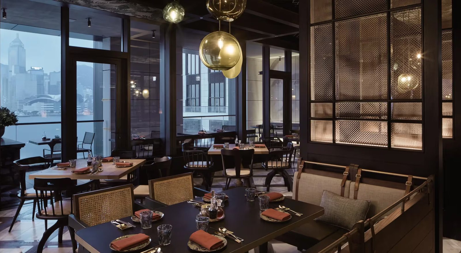 Rosewood Hong Kong Hotel — eat & drink