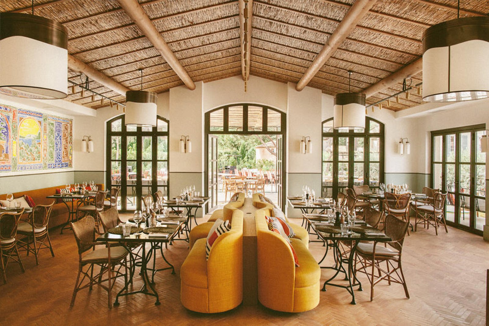 Hôtel Lou Pinet Saint-Tropez, at the table