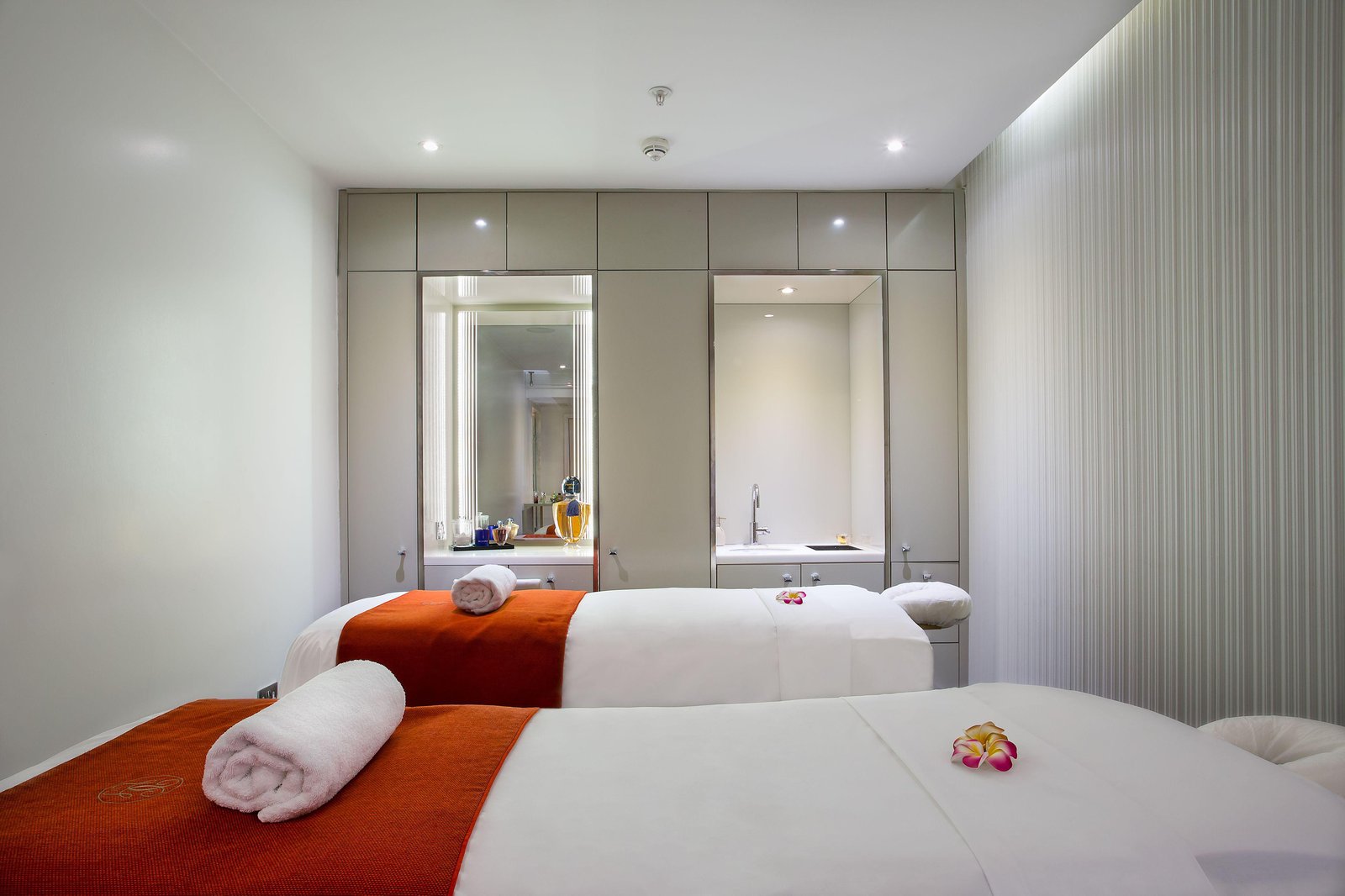 The Caledonian Edinburgh, Curio Collection by Hilton, the spa