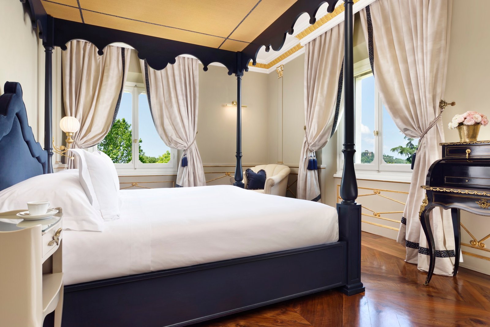 Villa Cora — rooms