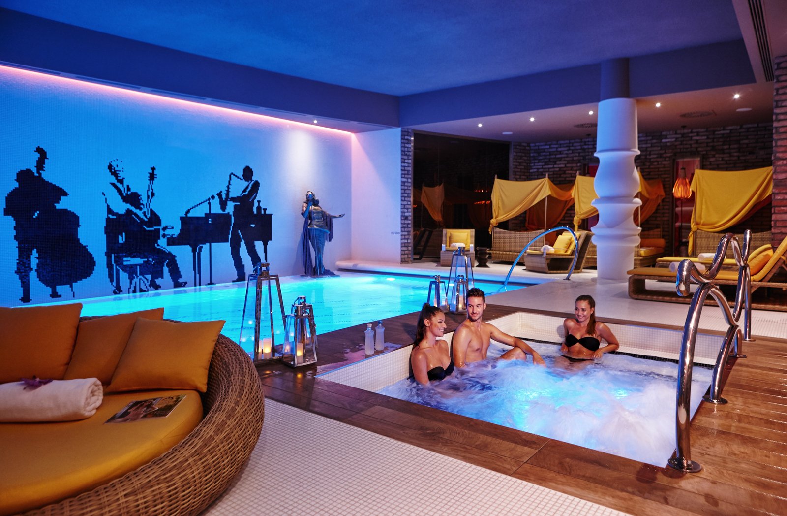 Aria Hotel Budapest, the pool