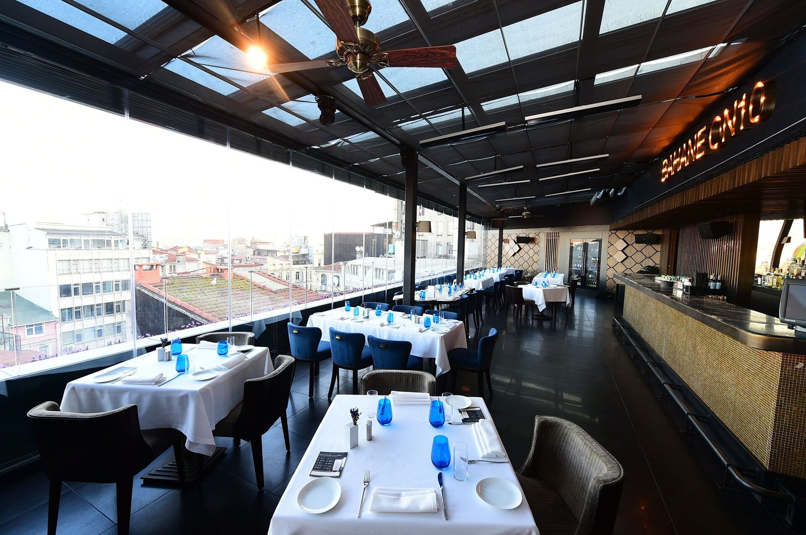 10 Karakoy, bahane on10