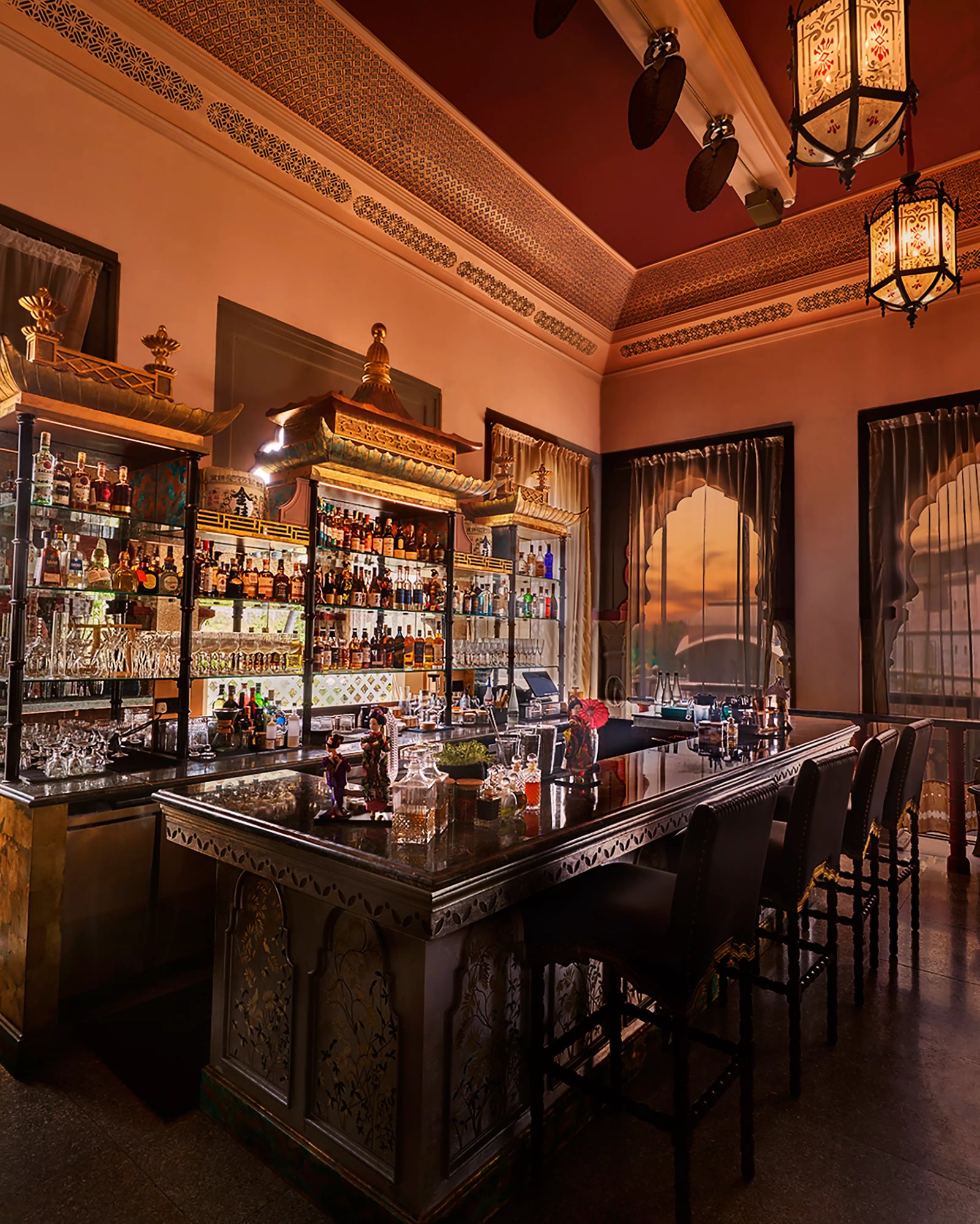 Fairmont Jaipur, at the table