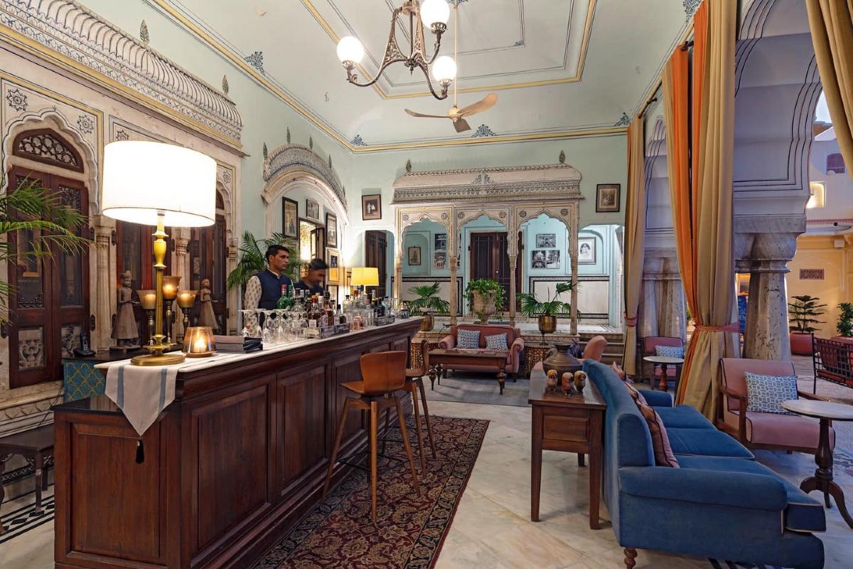 Samode Haveli, at the table