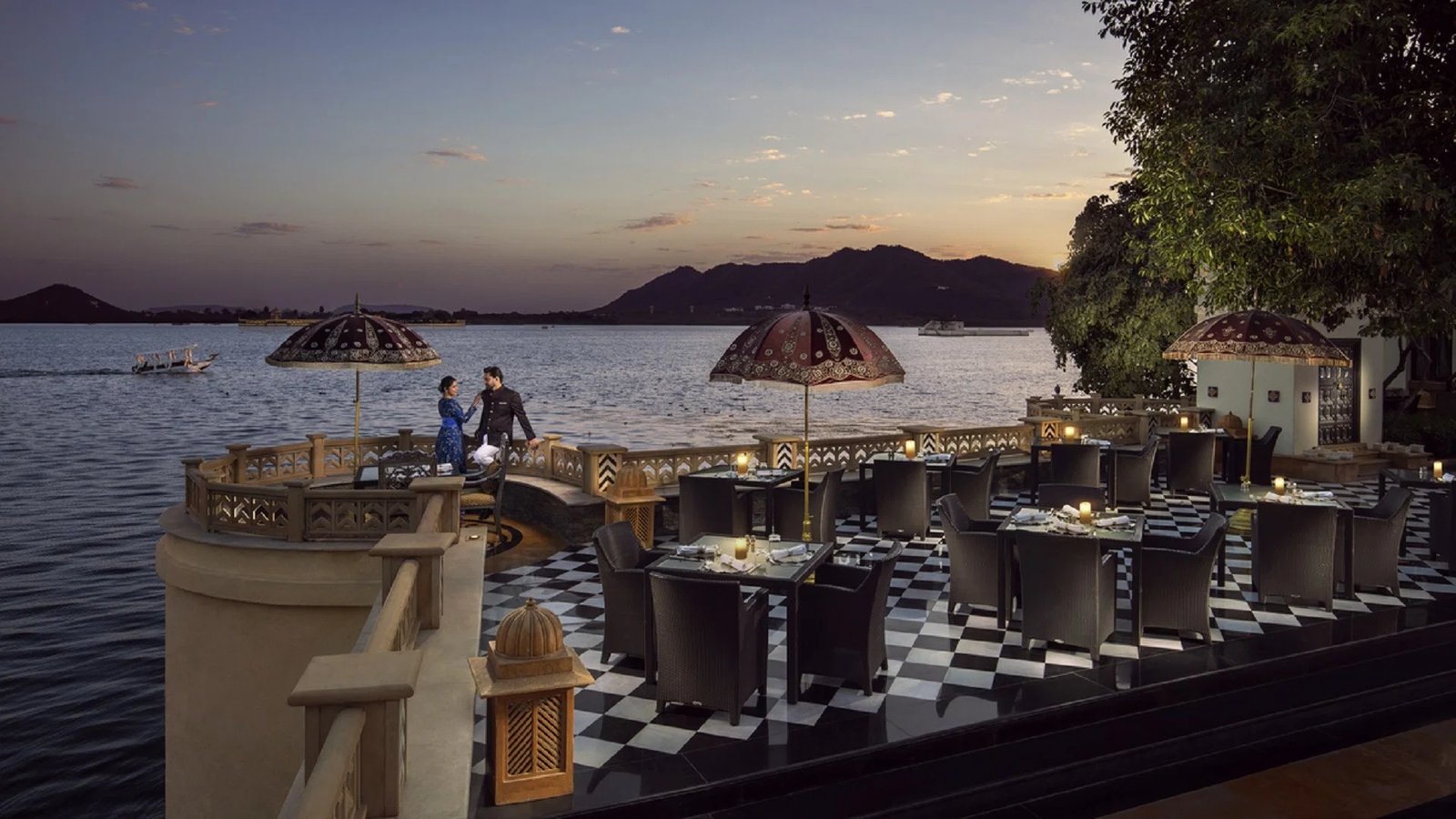 The Leela Palace Udaipur, sheesh mahal