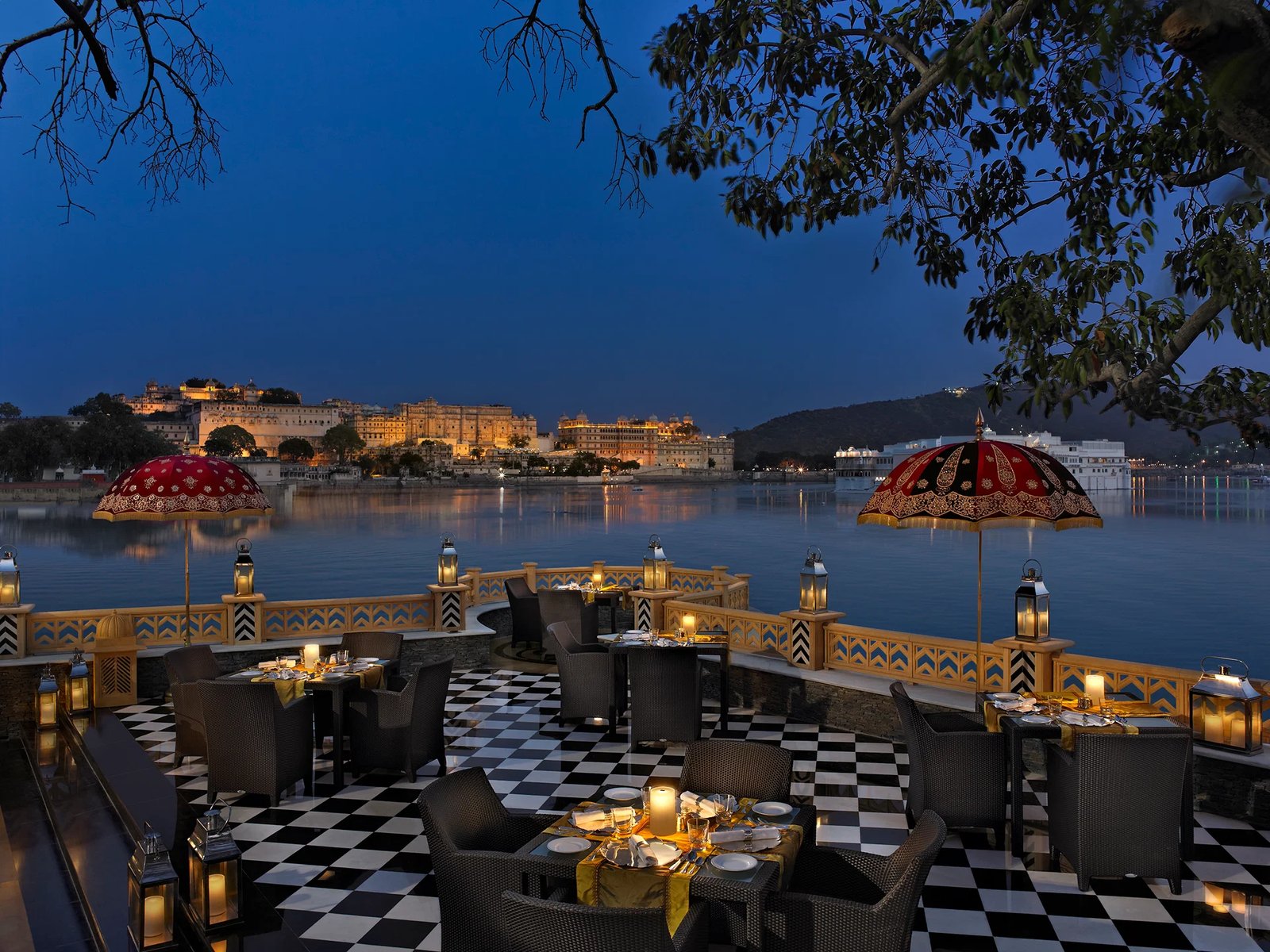 The Leela Palace Udaipur, sheesh mahal