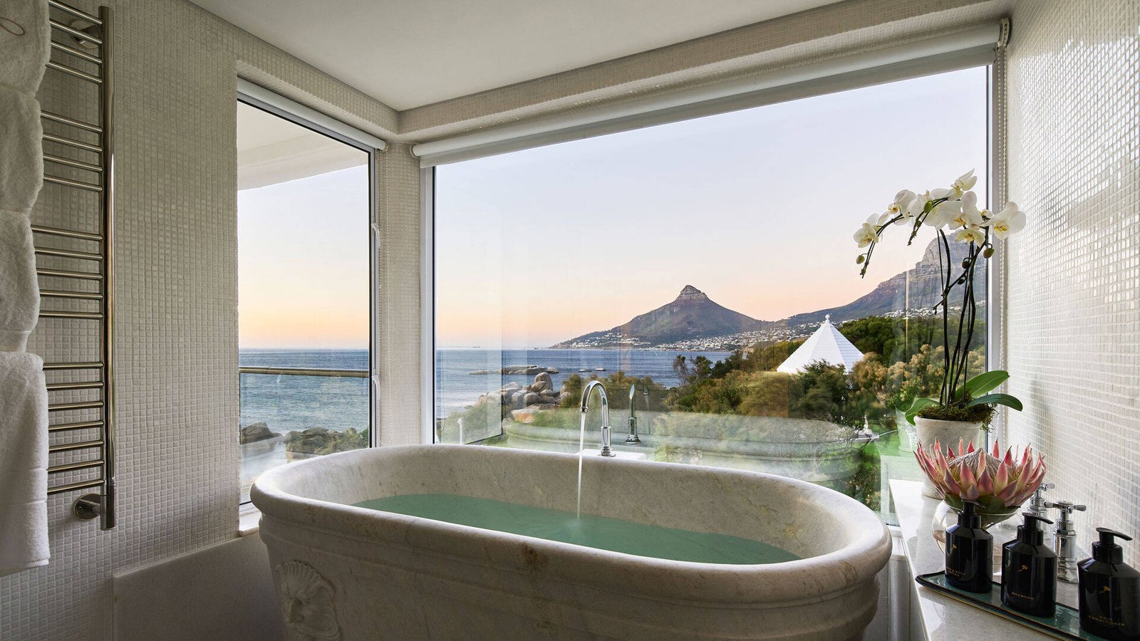 12 Apostles Hotel & Spa