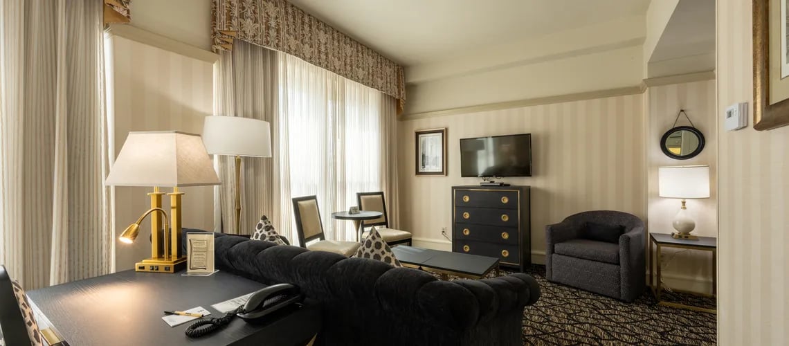 Gaslamp Plaza Suites — rooms