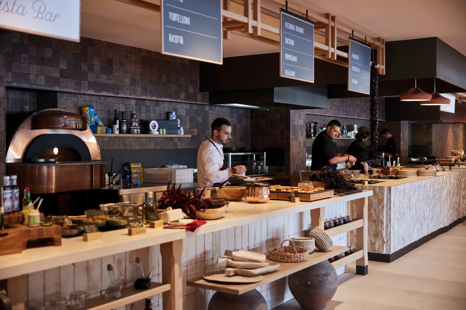 Ikos Porto Petro, eat & drink
