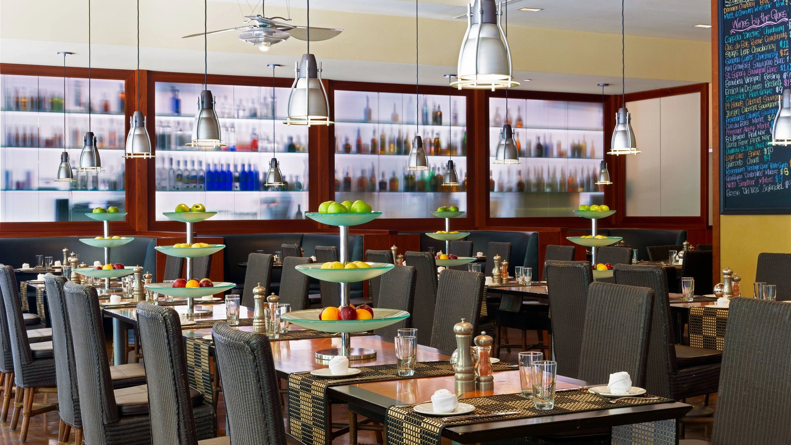 San Diego Marriott Gaslamp Quarter — eat & drink
