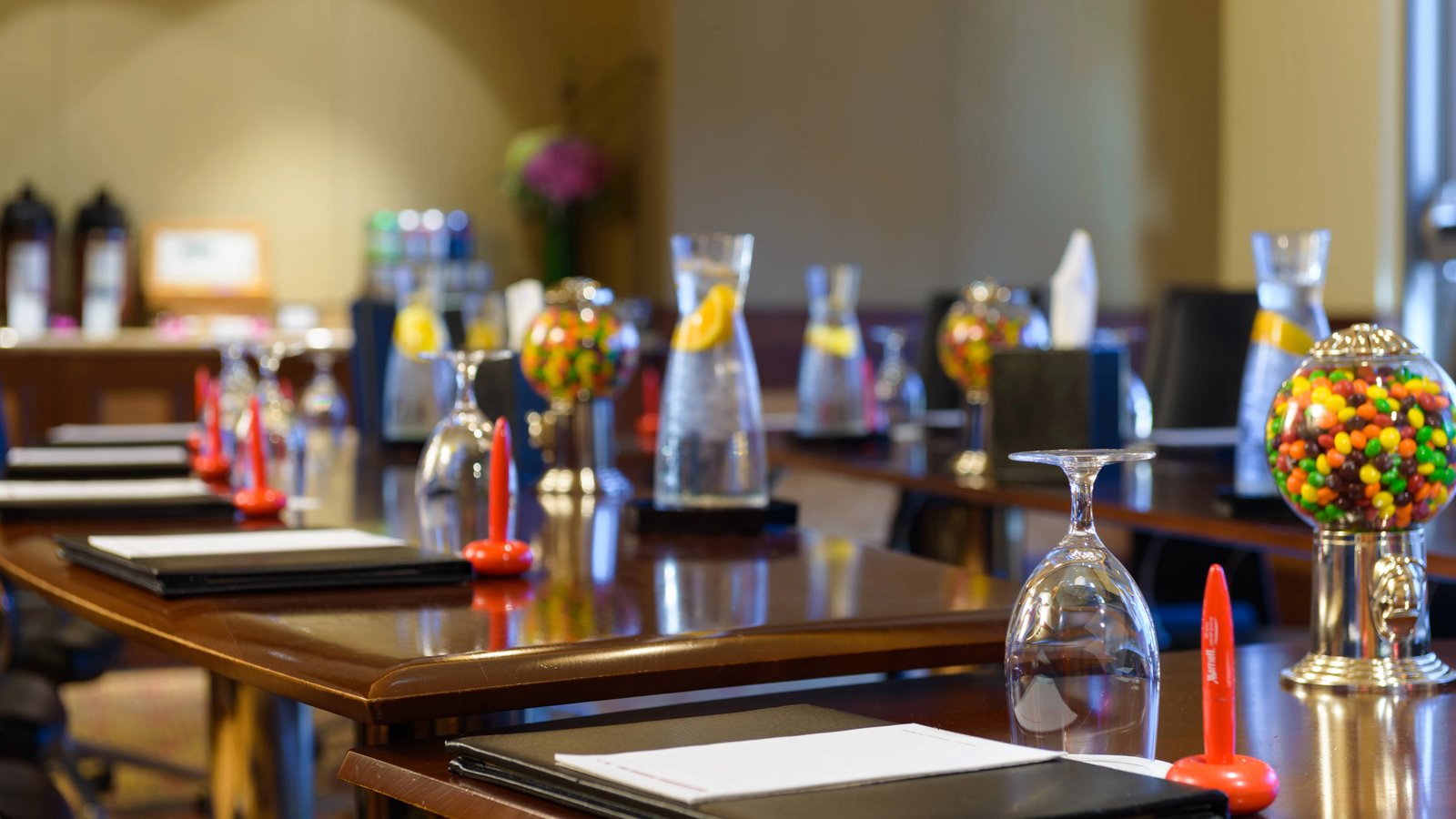 San Diego Marriott Gaslamp Quarter — eat & drink