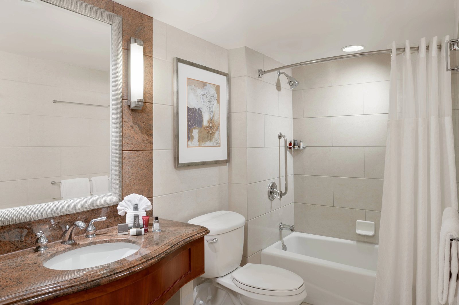 San Diego Marriott Gaslamp Quarter — rooms