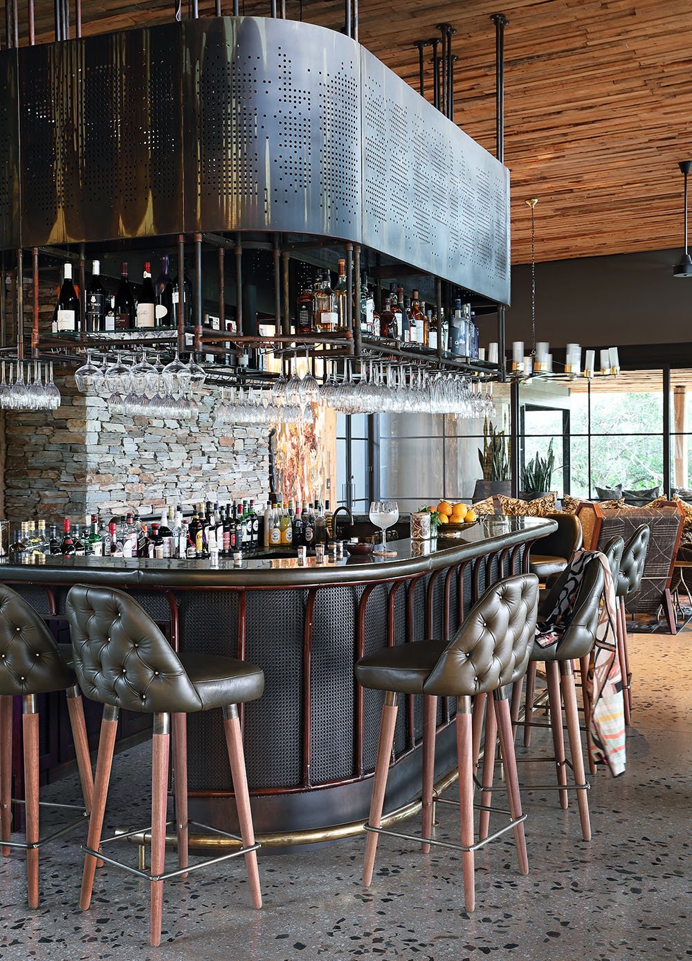 Tengile River Lodge, main lodge bar and lounge