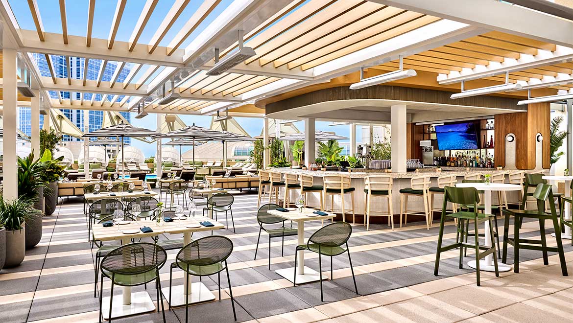 Omni San Diego Hotel at the Ballpark, tortuga rooftop & pool bar