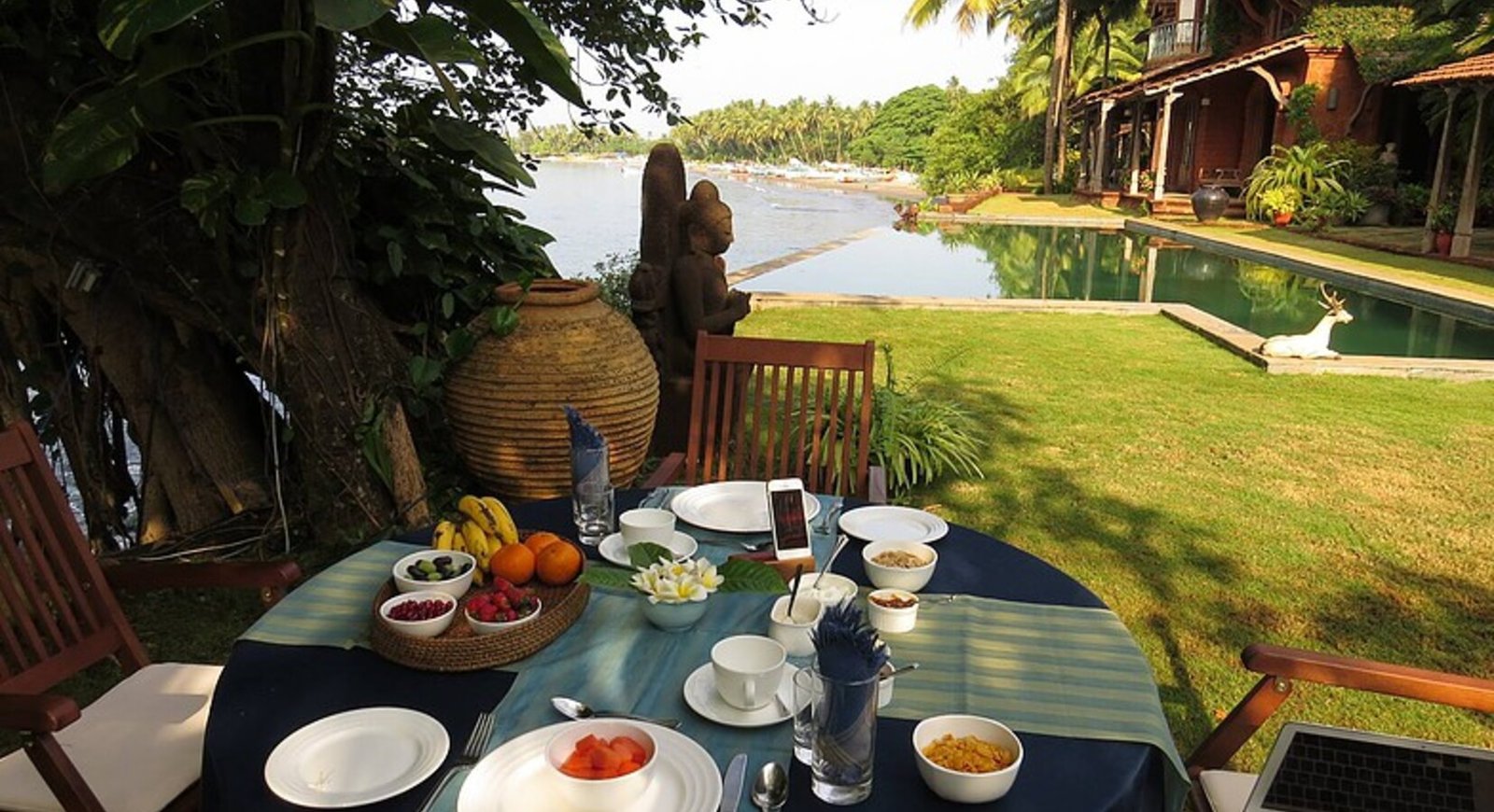 Ahilya by the Sea, at the table