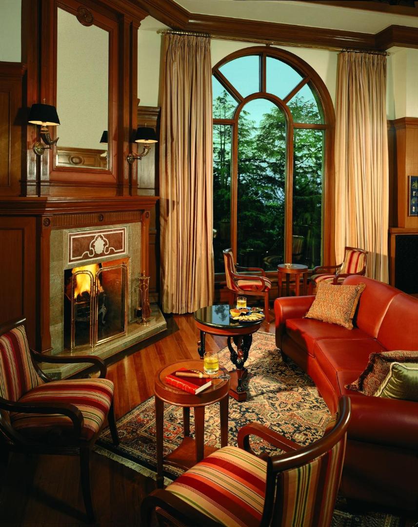 Wildflower Hall, the cavalry bar