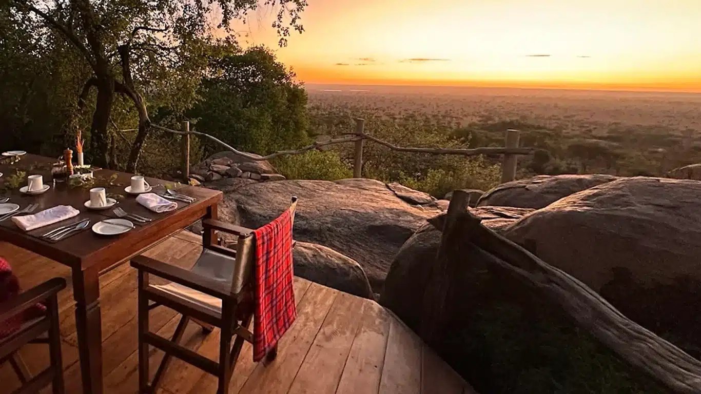 Serengeti Pioneer Camp, dining tent & al fresco deck