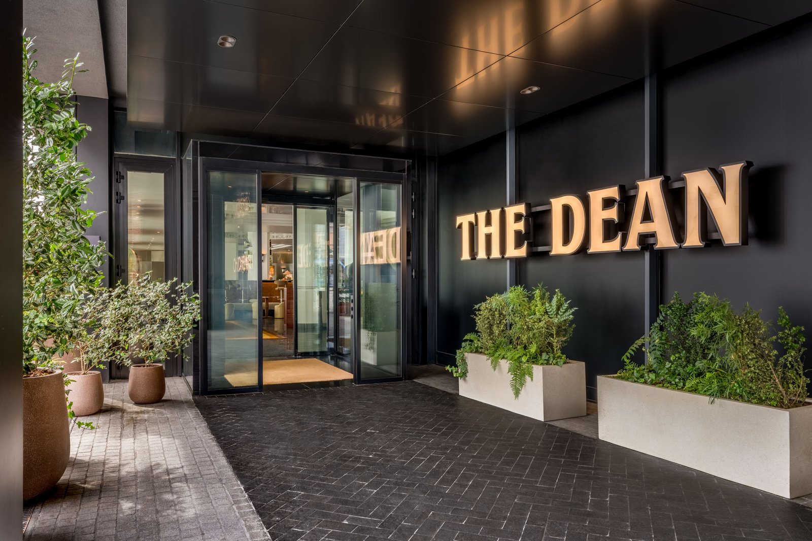 The Dean Munich, Autograph Collection, how it began