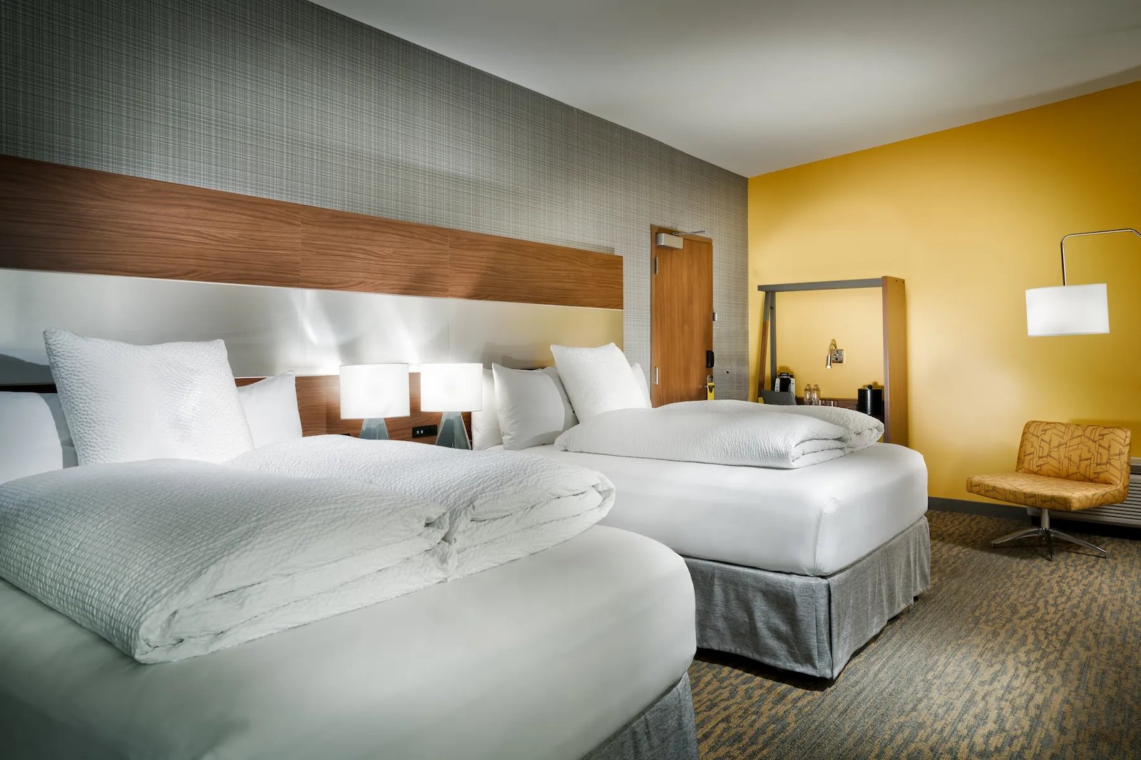 Hotel Z — rooms