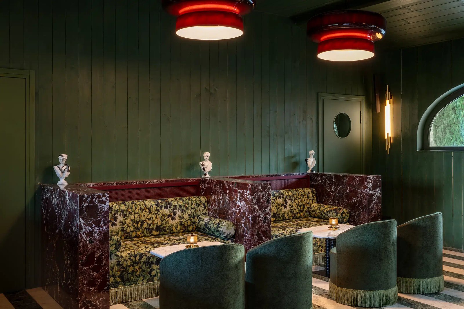 Chapter Chianti Resort, main bar