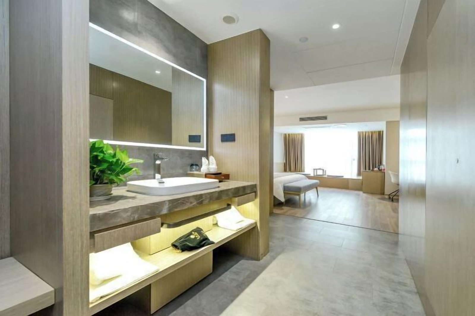 Saint Hotel, rooms