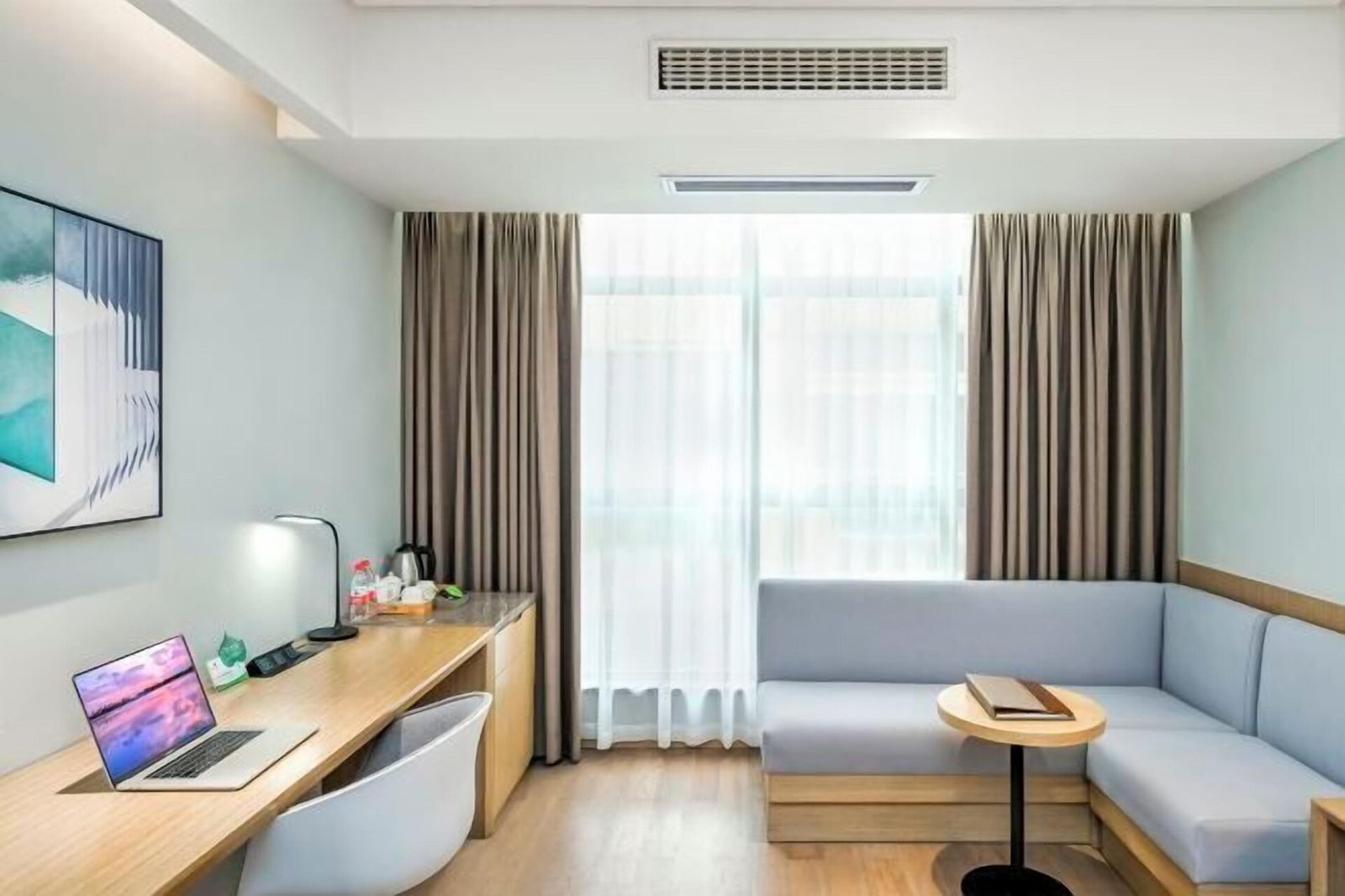 Saint Hotel, rooms