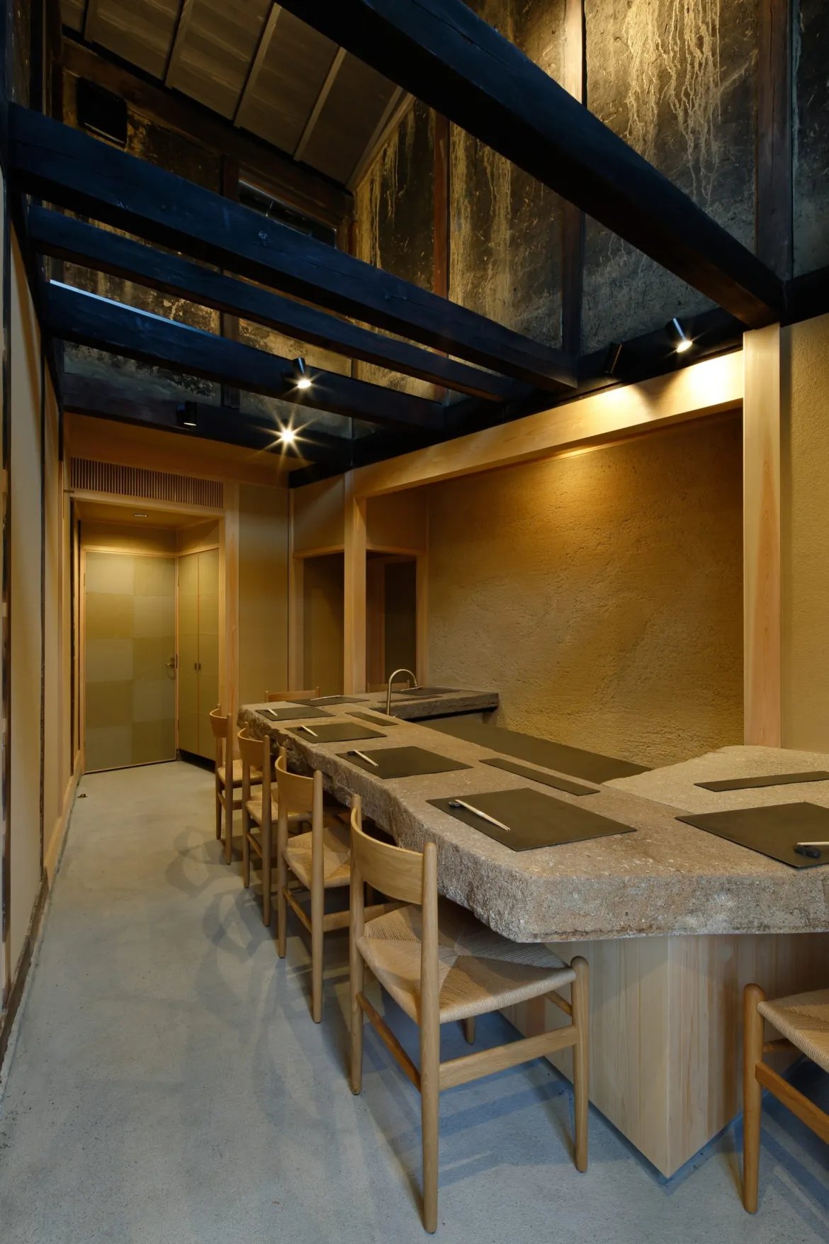 Hishiya, dining counter