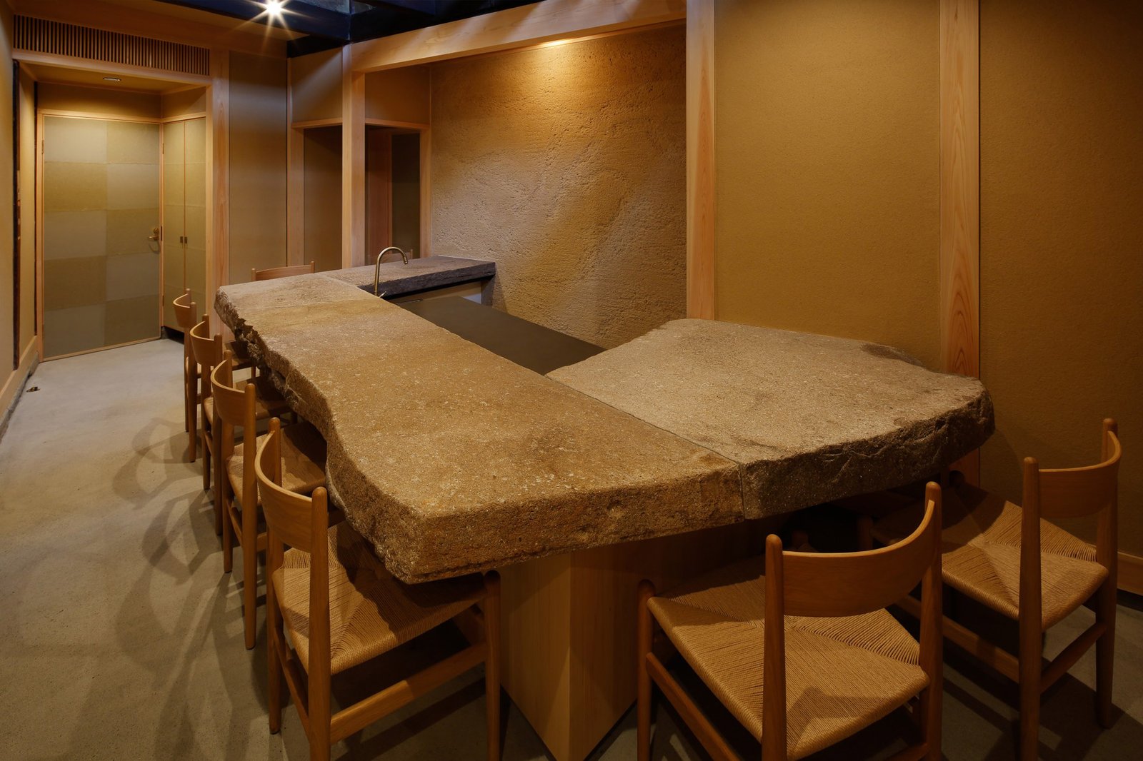 Hishiya, dining counter