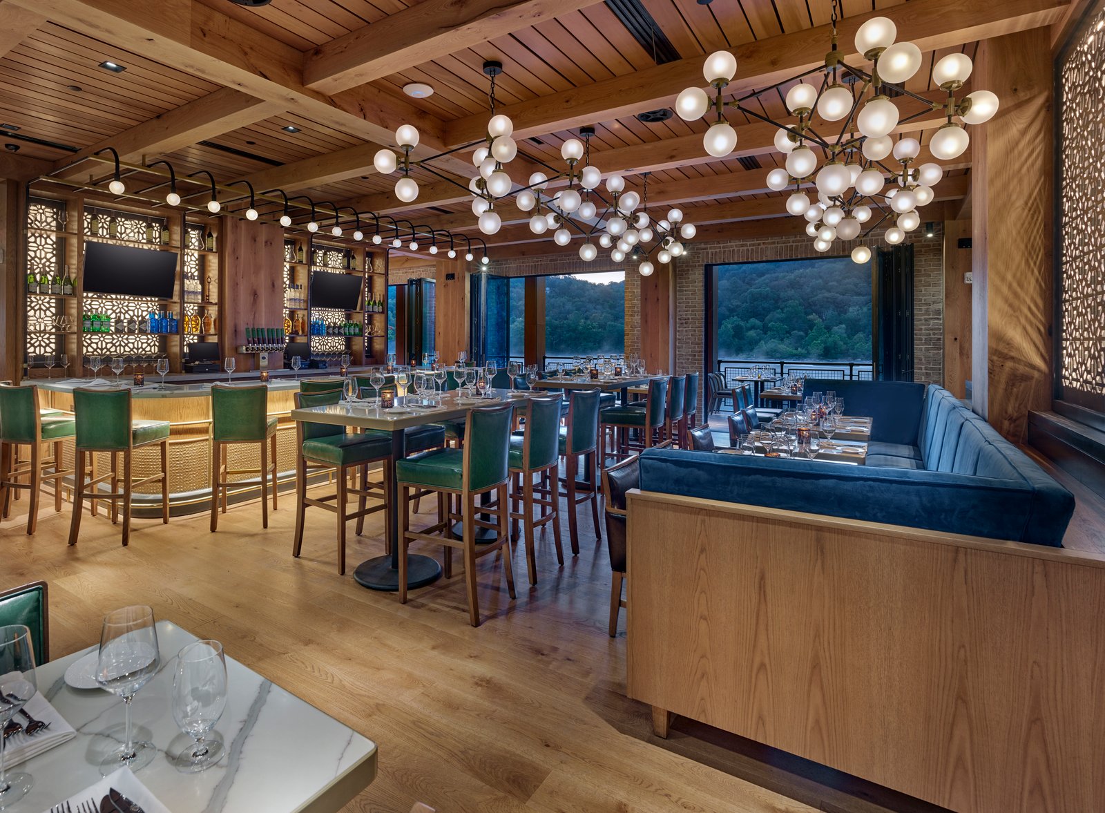 River House at Odette's, odette's restaurant & lounge