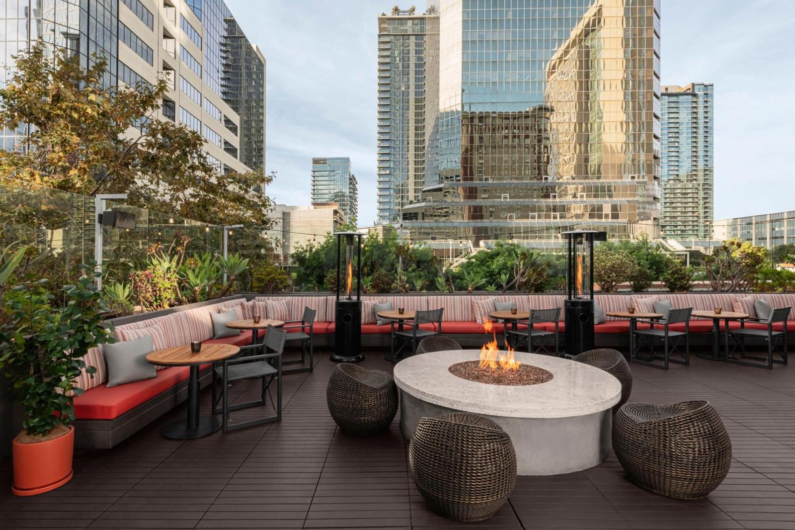 Hotel Republic San Diego Autograph Collection — vibe