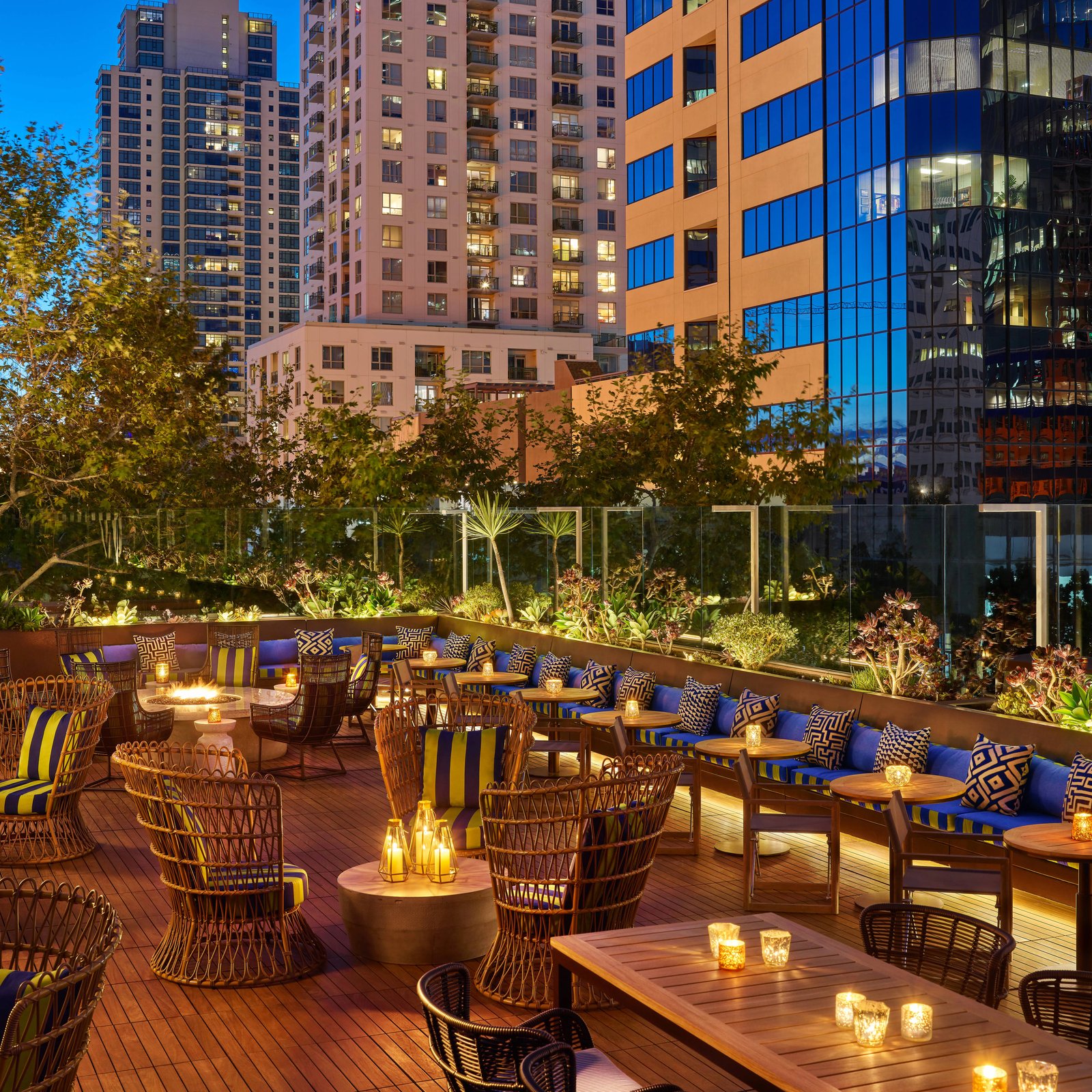 Hotel Republic San Diego Autograph Collection — vibe