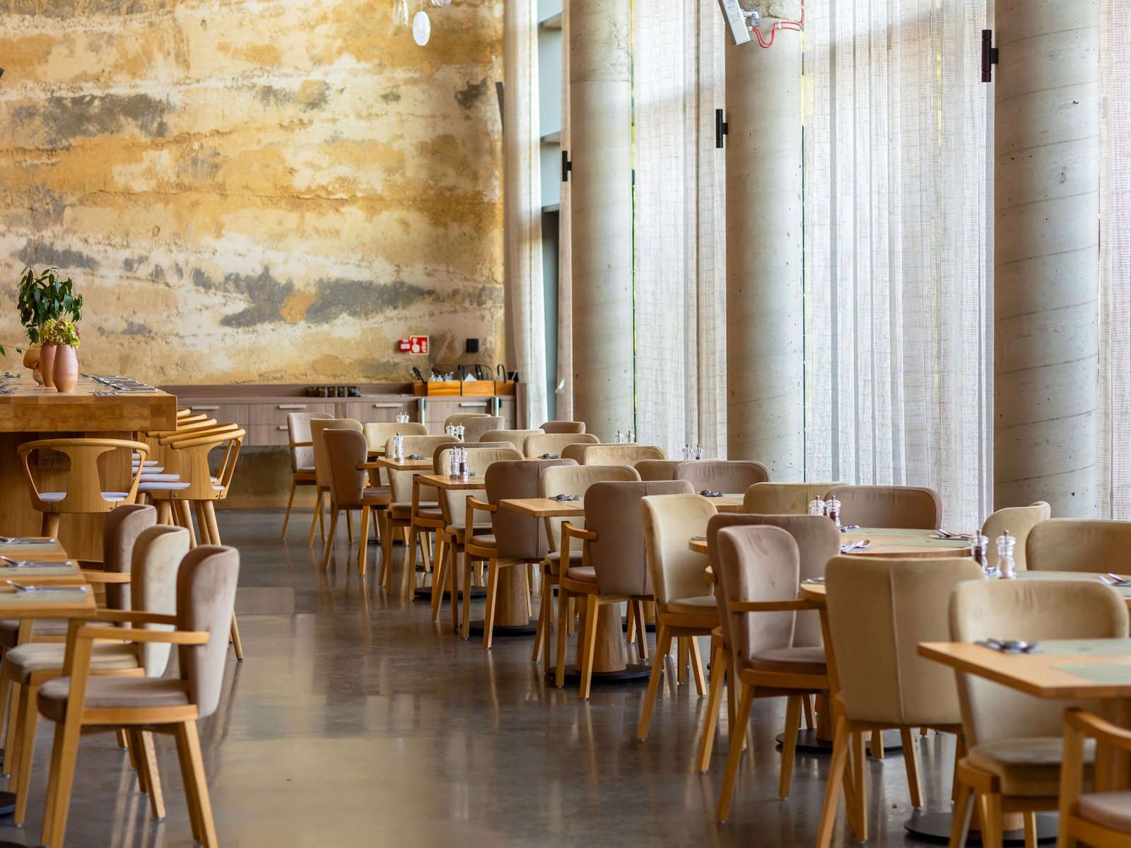 Hotel Glar Conference & Spa, at the table