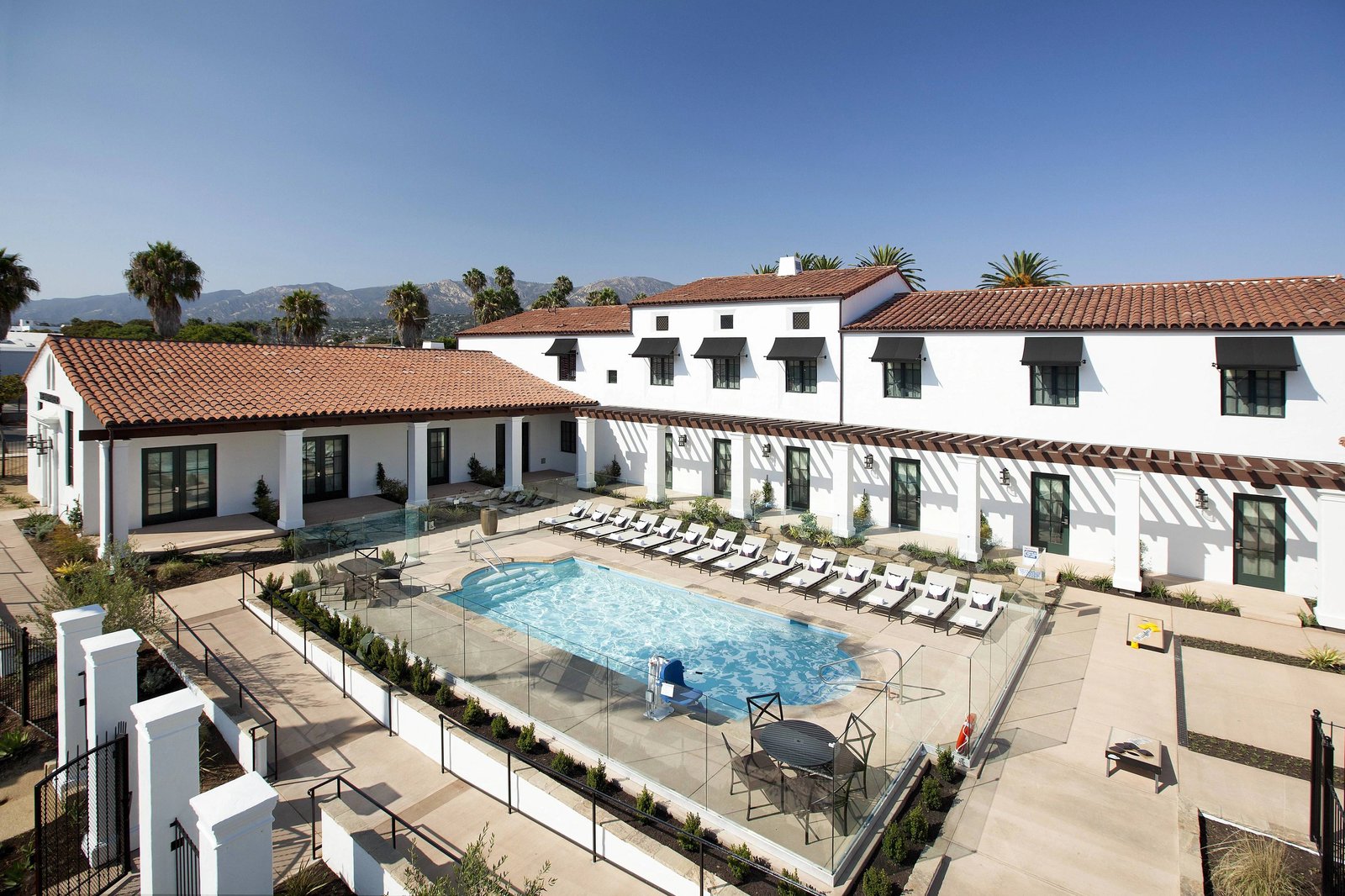 Moxy Santa Barbara Hotel — wellness