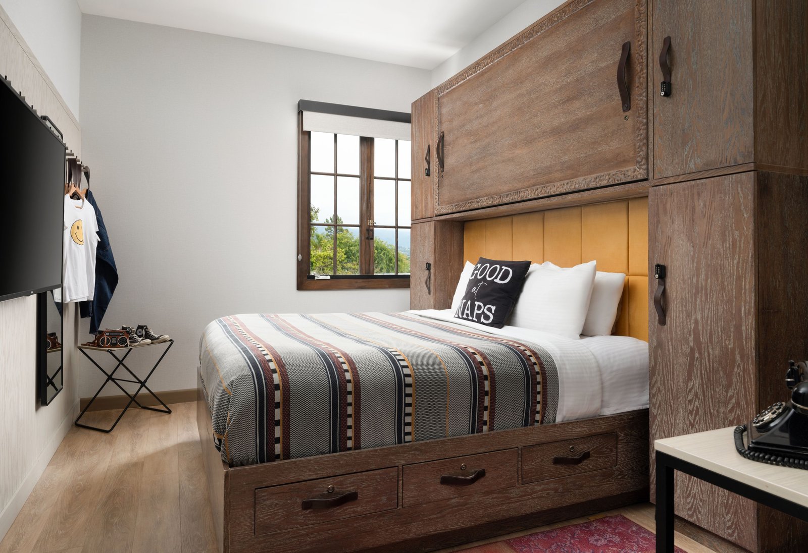 Moxy Santa Barbara Hotel — rooms