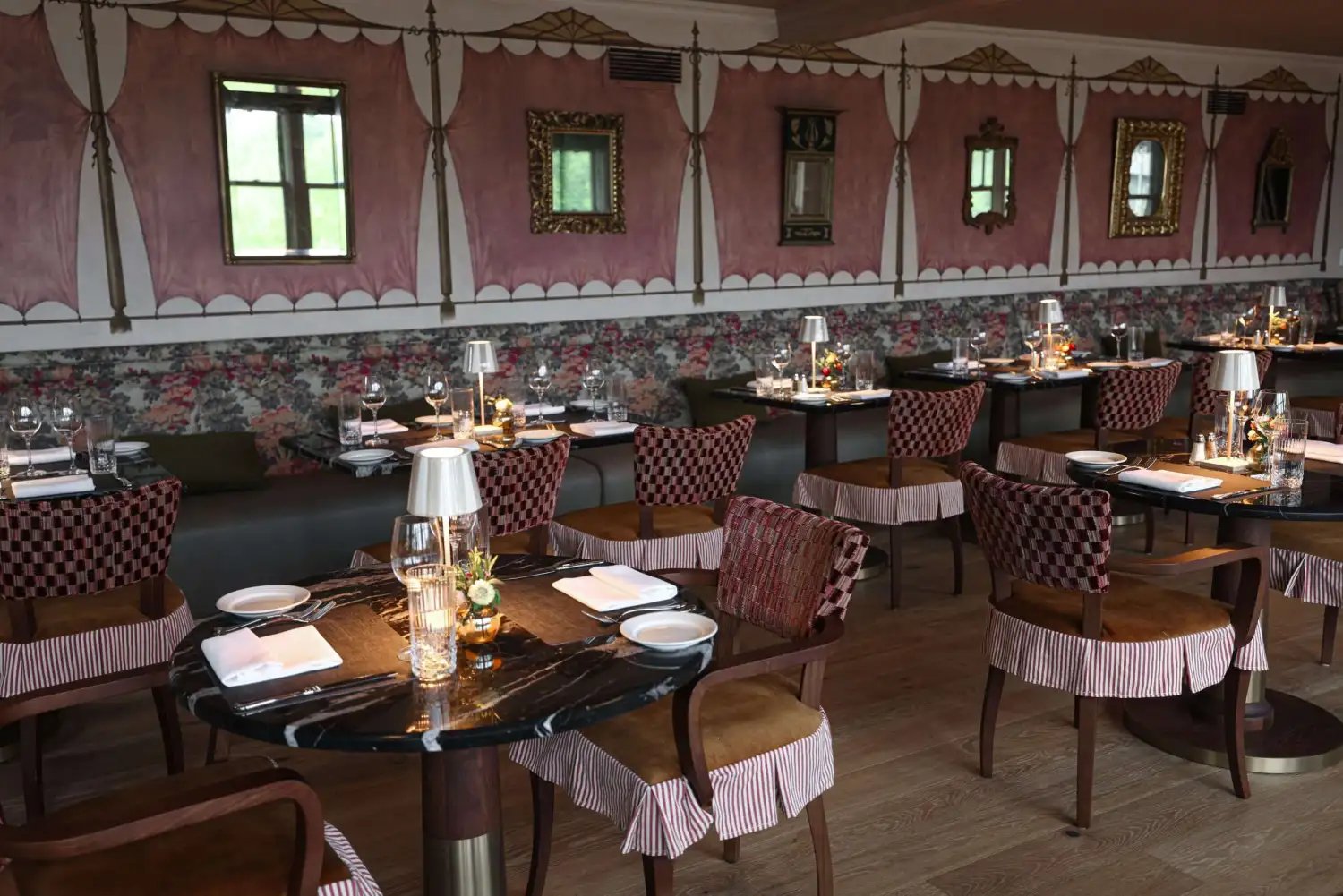 The Asticou Hotel, dahlia's