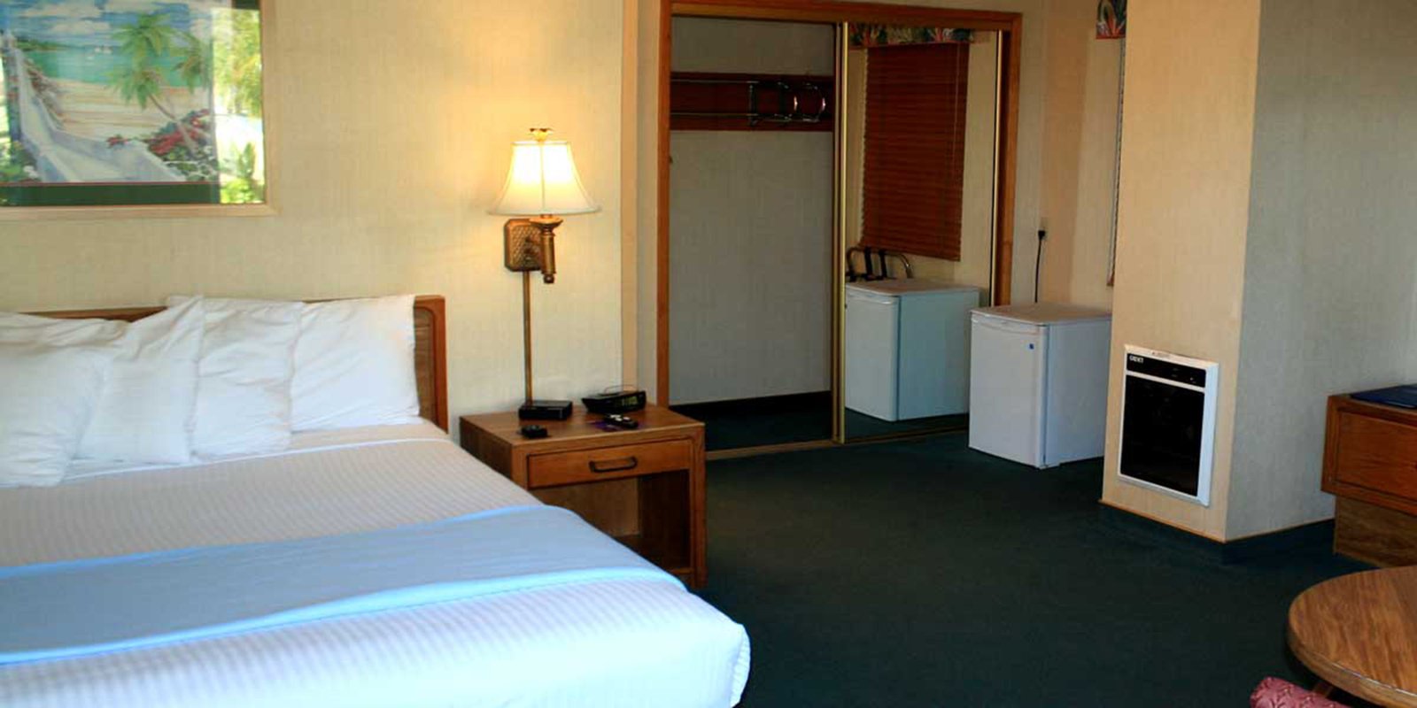 Cabrillo Inn at the Beach — rooms