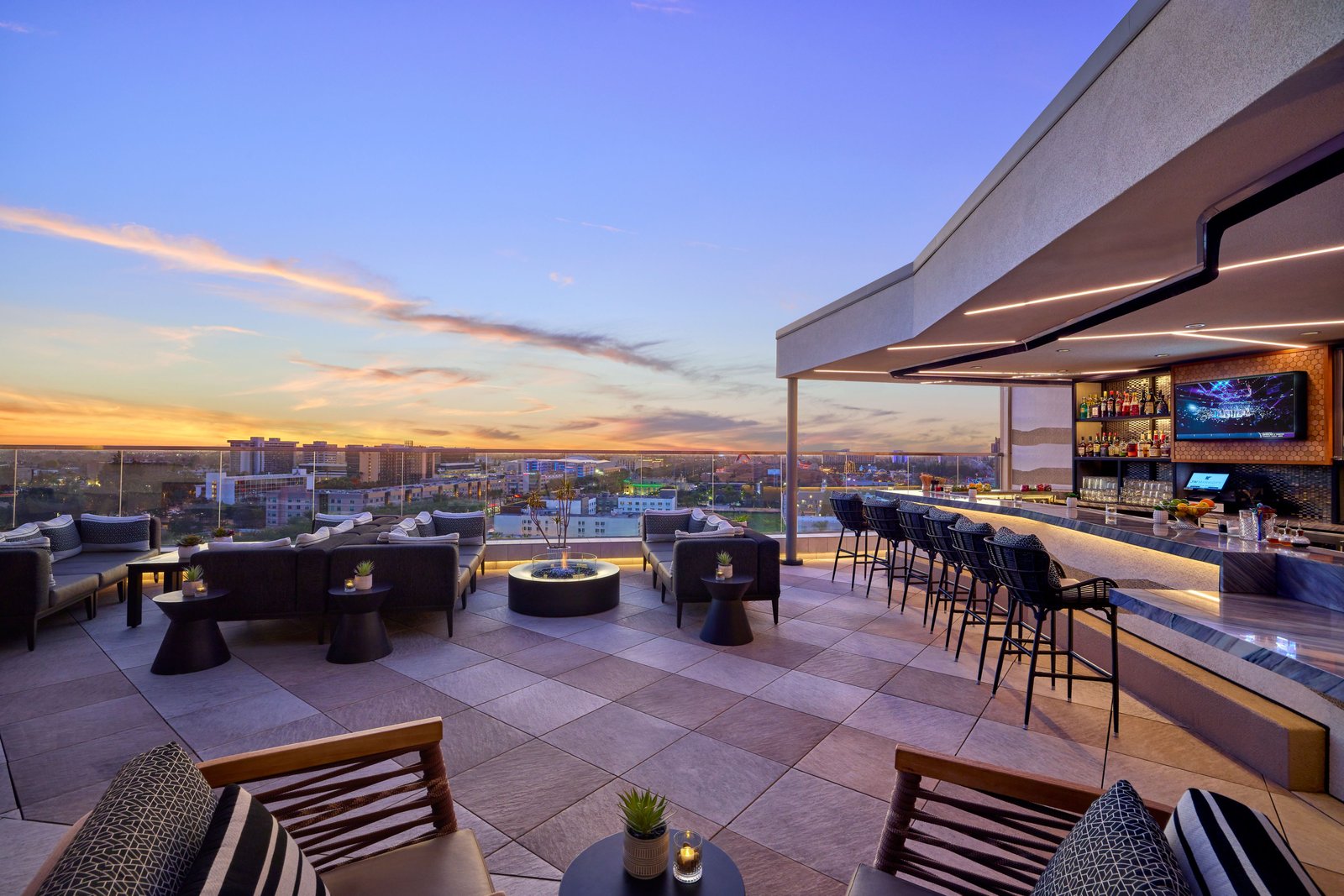 JW Marriott, Anaheim Resort, parkestry rooftop bar & lounge