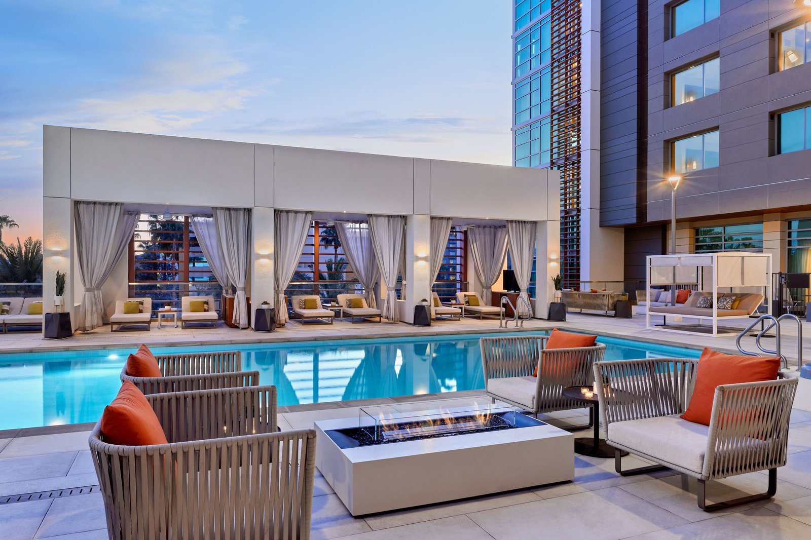 JW Marriott, Anaheim Resort