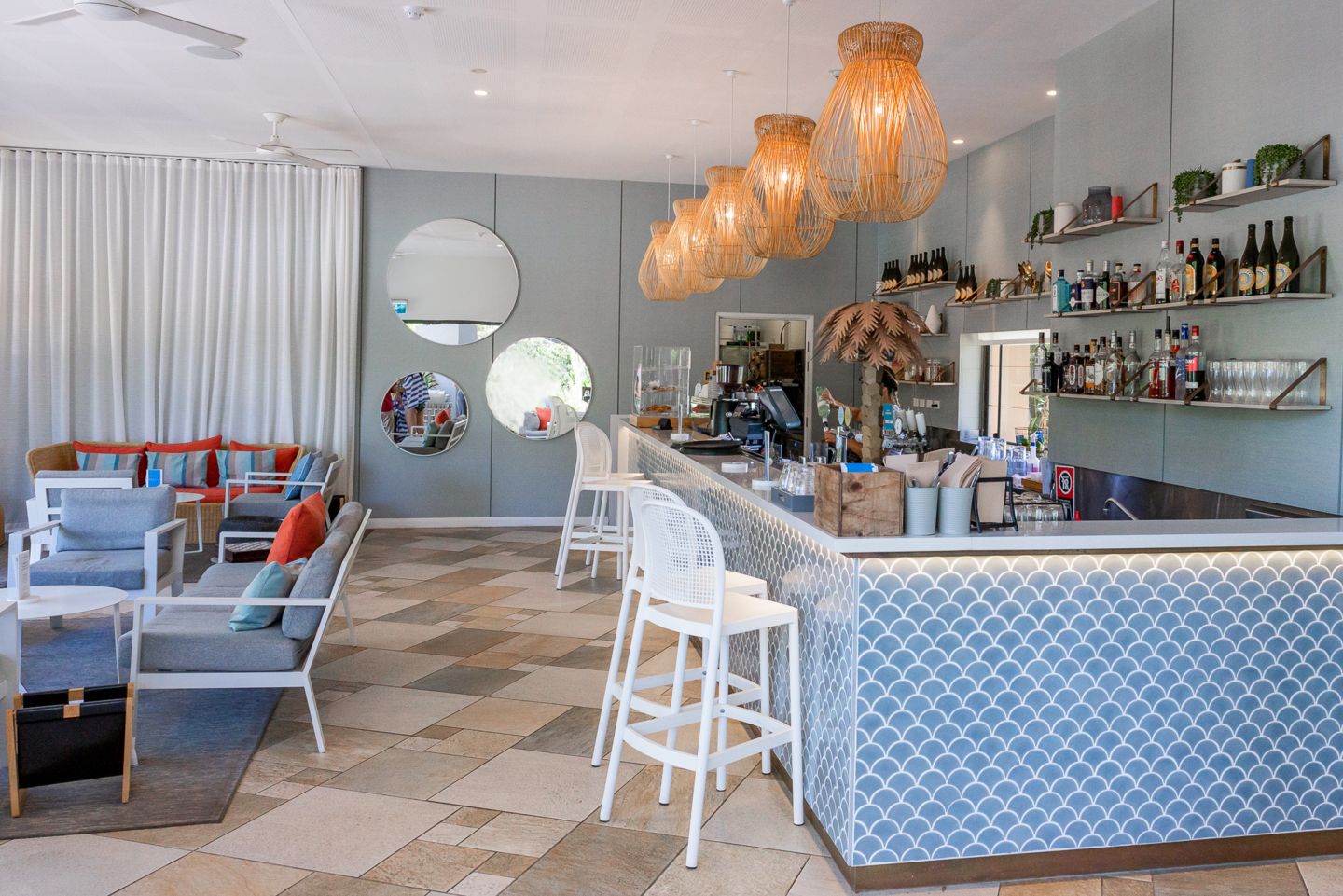 Elements of Byron, azure bar & grill